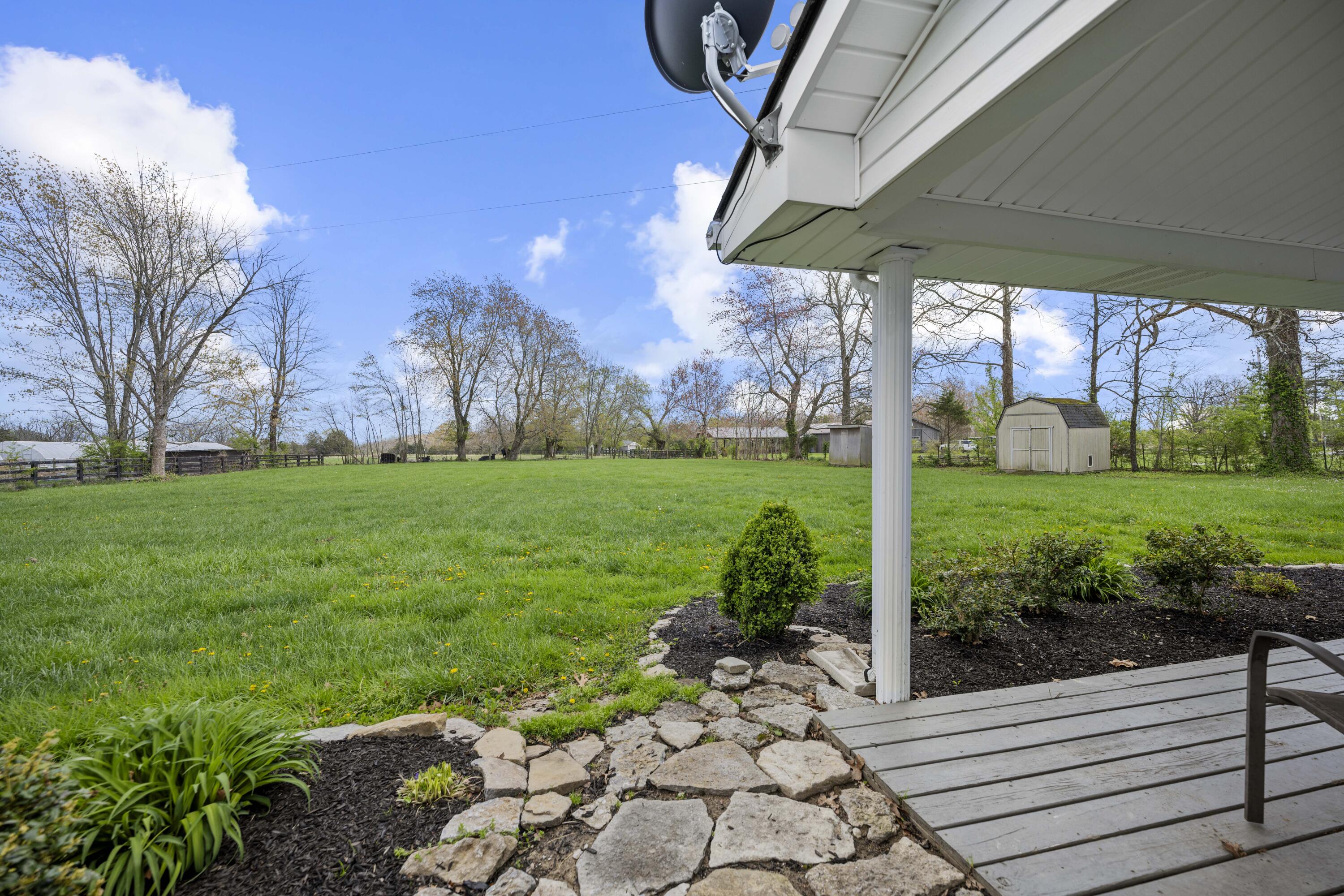 Richmond, Kentucky 40475, United States, 4 Bedrooms Bedrooms, ,3 BathroomsBathrooms,Residential,Pending,107637