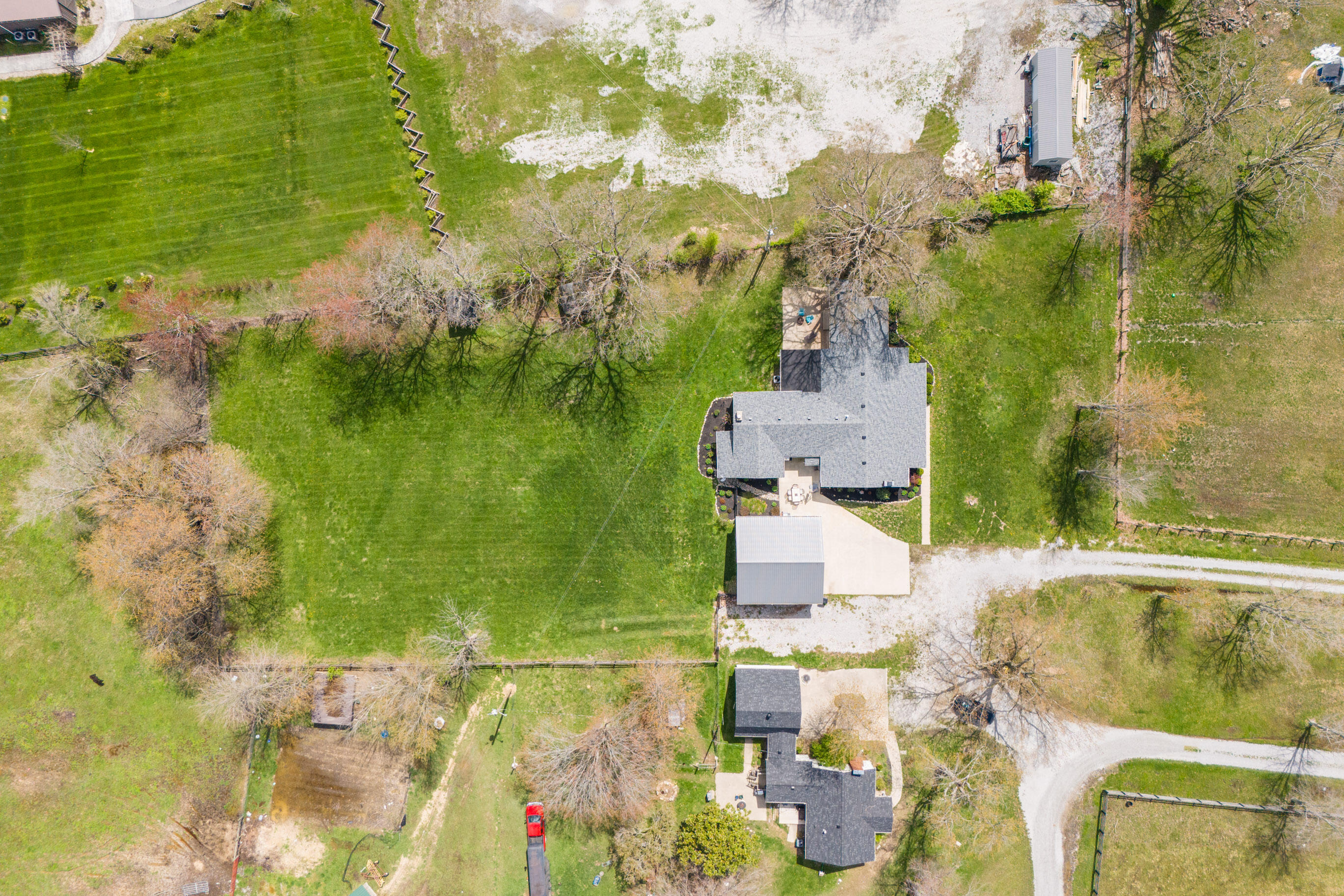 Richmond, Kentucky 40475, United States, 4 Bedrooms Bedrooms, ,3 BathroomsBathrooms,Residential,Pending,107637