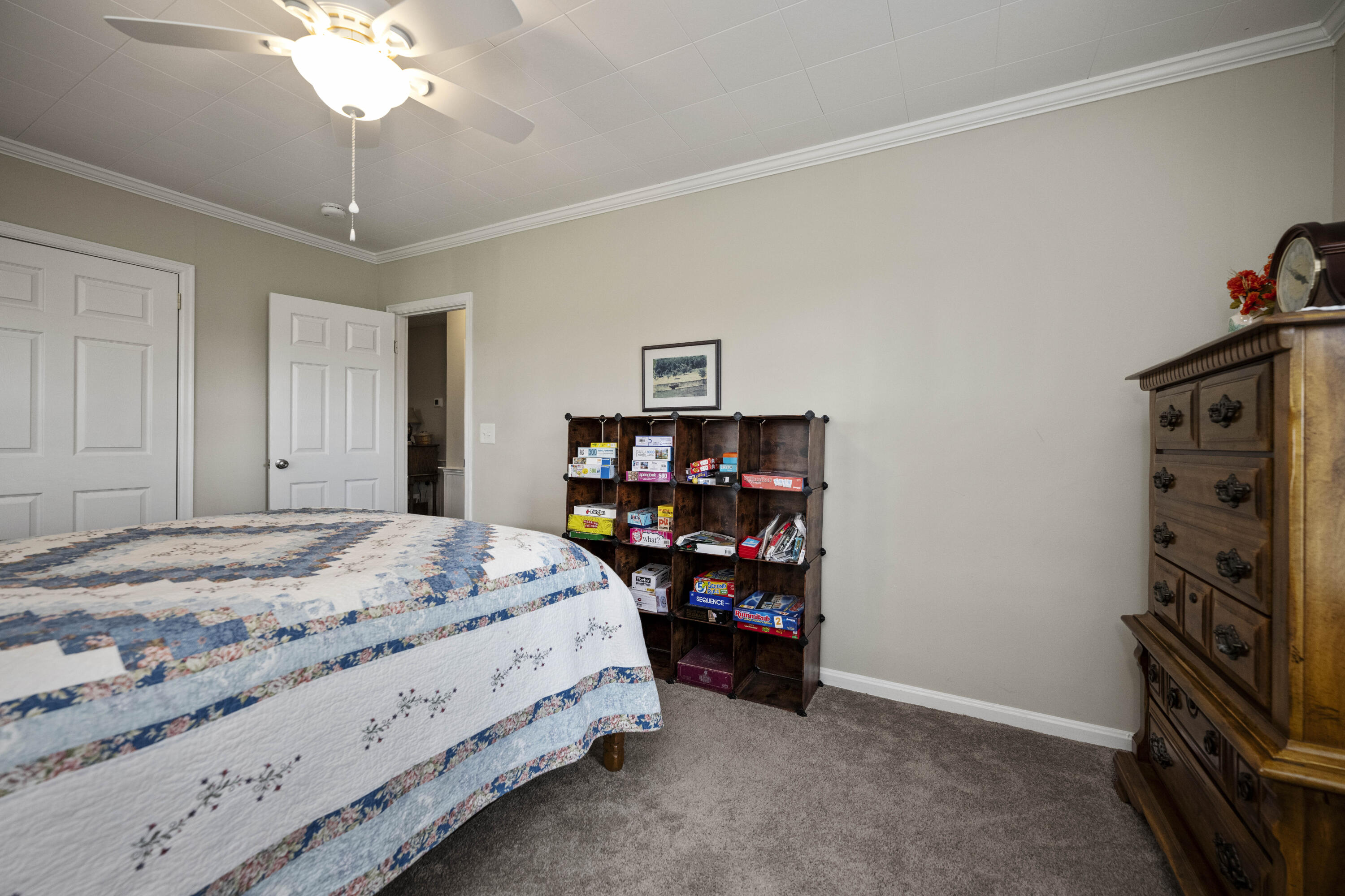 Richmond, Kentucky 40475, United States, 4 Bedrooms Bedrooms, ,3 BathroomsBathrooms,Residential,Pending,107637