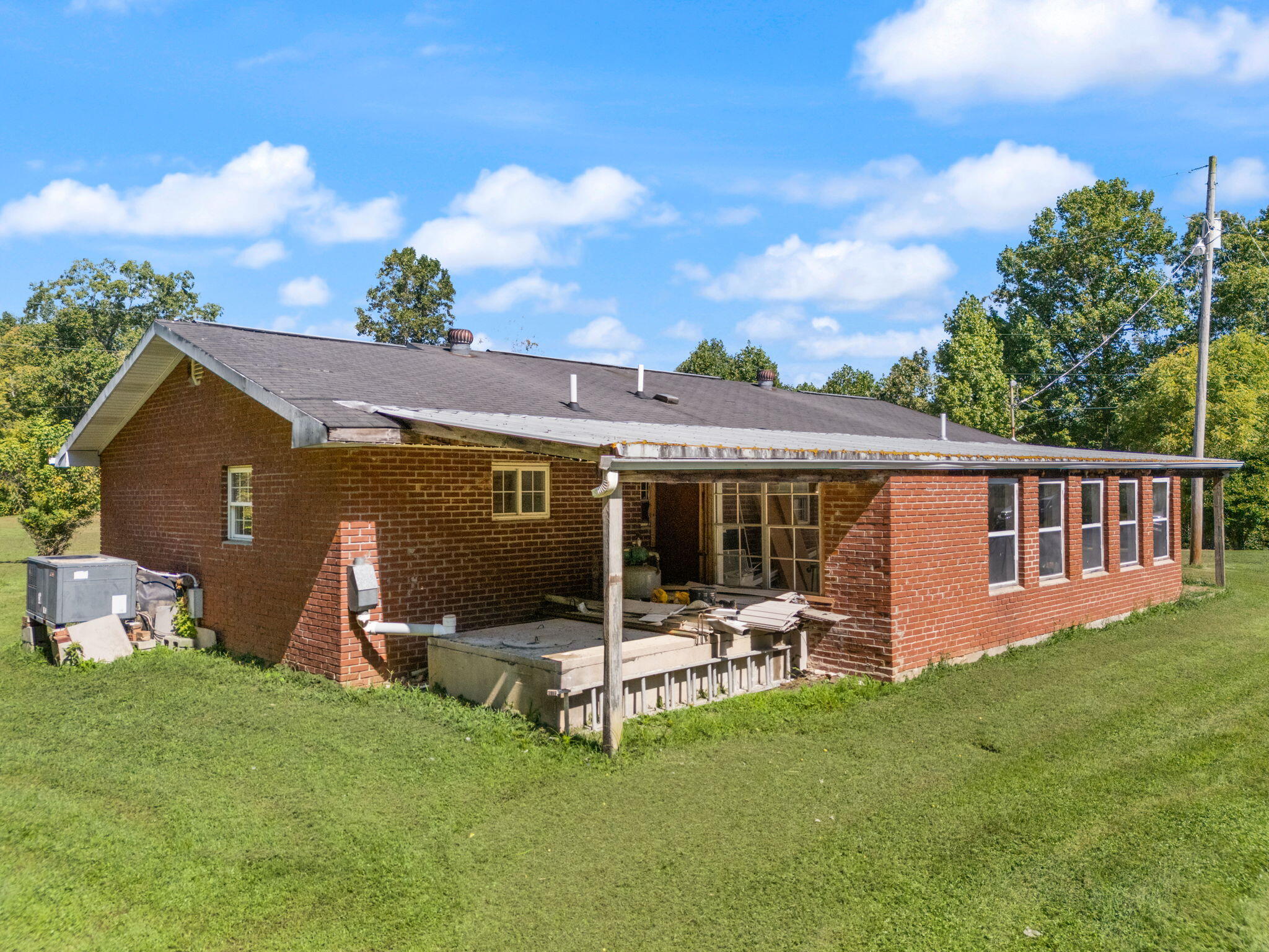 Beattyville, Kentucky 41311, United States, 3 Bedrooms Bedrooms, ,1 BathroomBathrooms,Residential,Active,202978