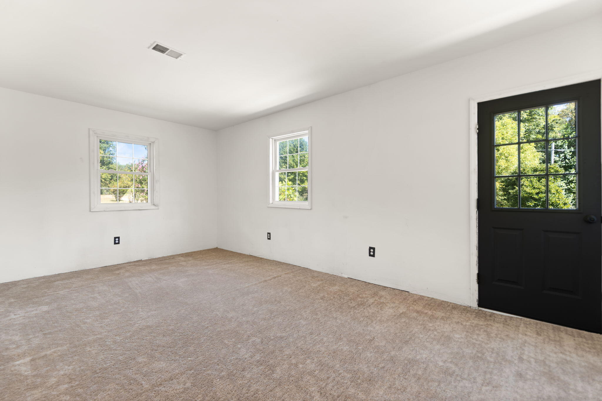 Beattyville, Kentucky 41311, United States, 3 Bedrooms Bedrooms, ,1 BathroomBathrooms,Residential,Active,202978