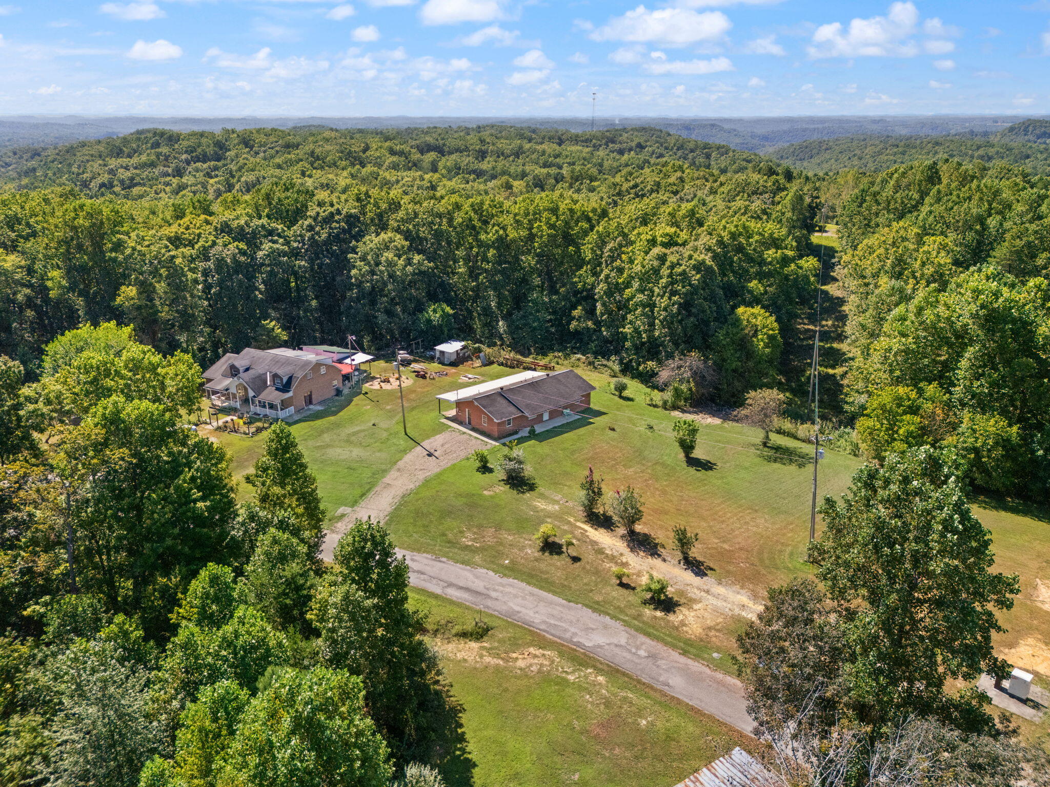 Beattyville, Kentucky 41311, United States, 3 Bedrooms Bedrooms, ,1 BathroomBathrooms,Residential,Active,202978