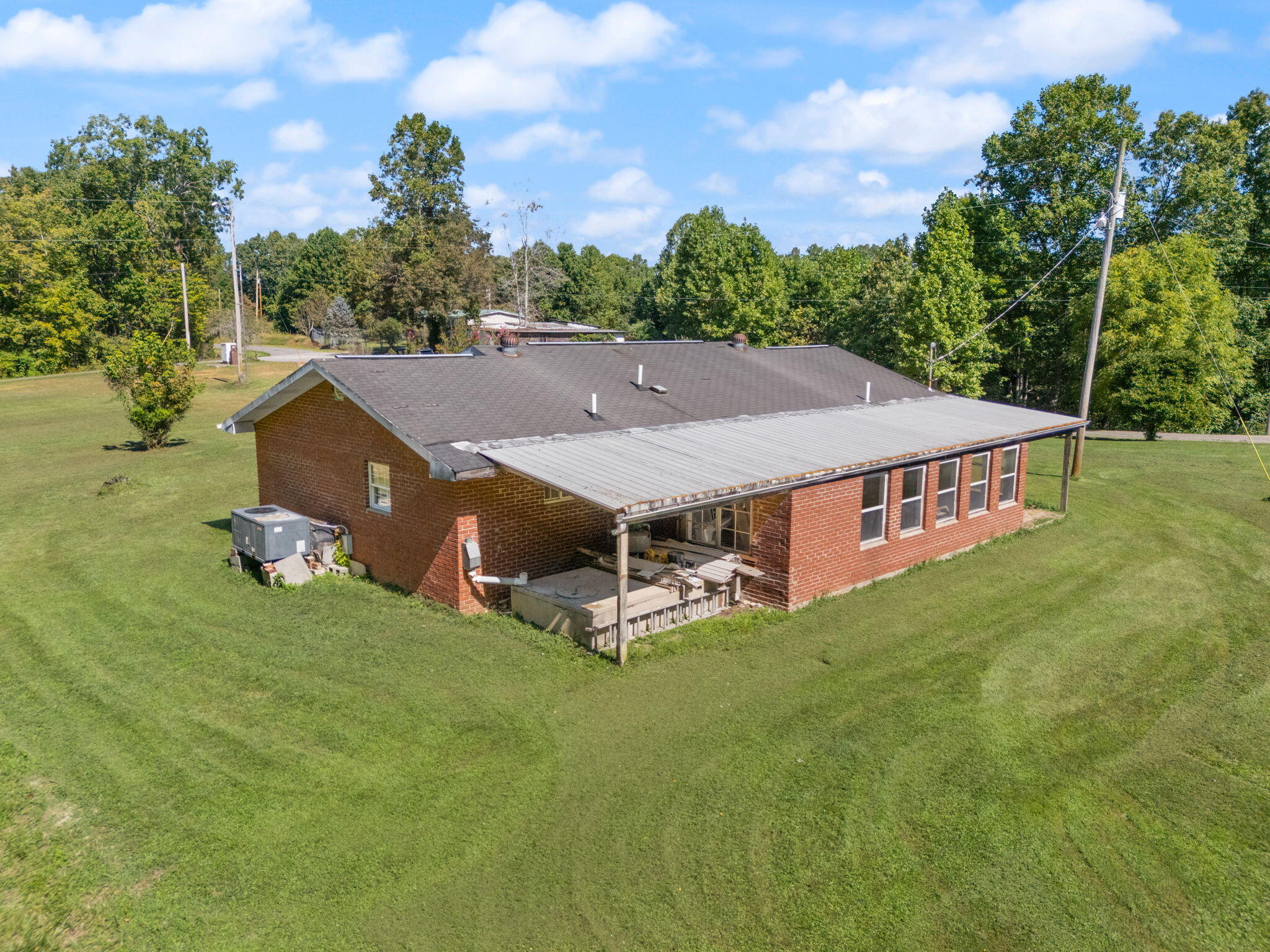 Beattyville, Kentucky 41311, United States, 3 Bedrooms Bedrooms, ,1 BathroomBathrooms,Residential,Active,202978