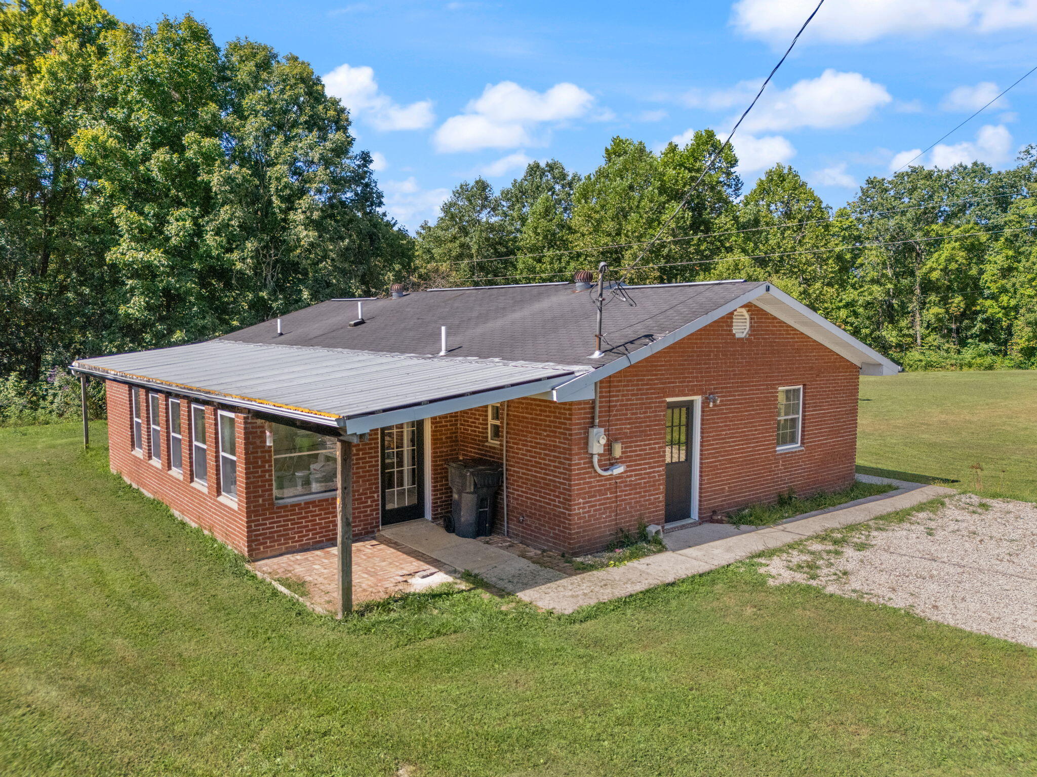 Beattyville, Kentucky 41311, United States, 3 Bedrooms Bedrooms, ,1 BathroomBathrooms,Residential,Active,202978