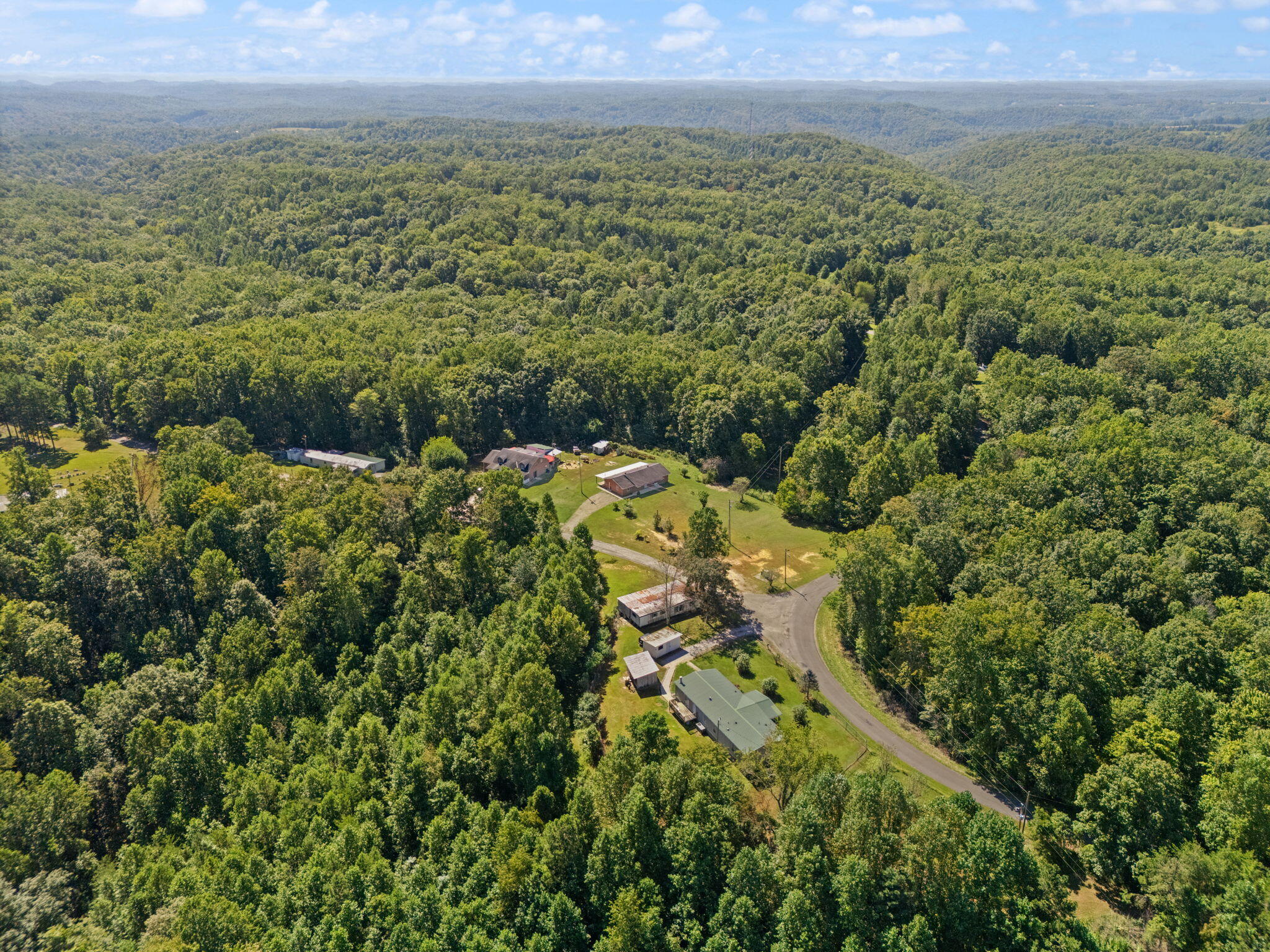 Beattyville, Kentucky 41311, United States, 3 Bedrooms Bedrooms, ,1 BathroomBathrooms,Residential,Active,202978