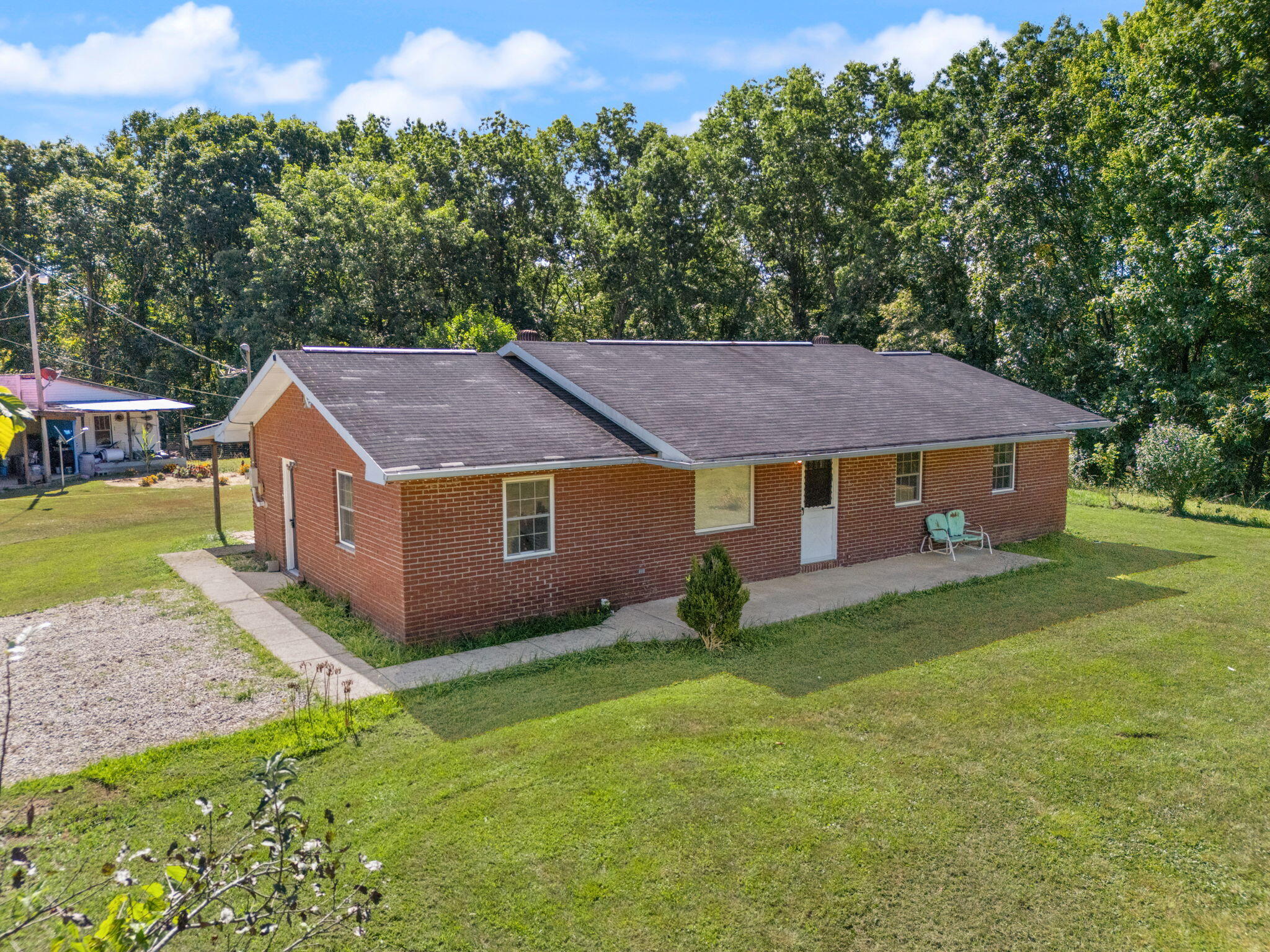 Beattyville, Kentucky 41311, United States, 3 Bedrooms Bedrooms, ,1 BathroomBathrooms,Residential,Active,202978