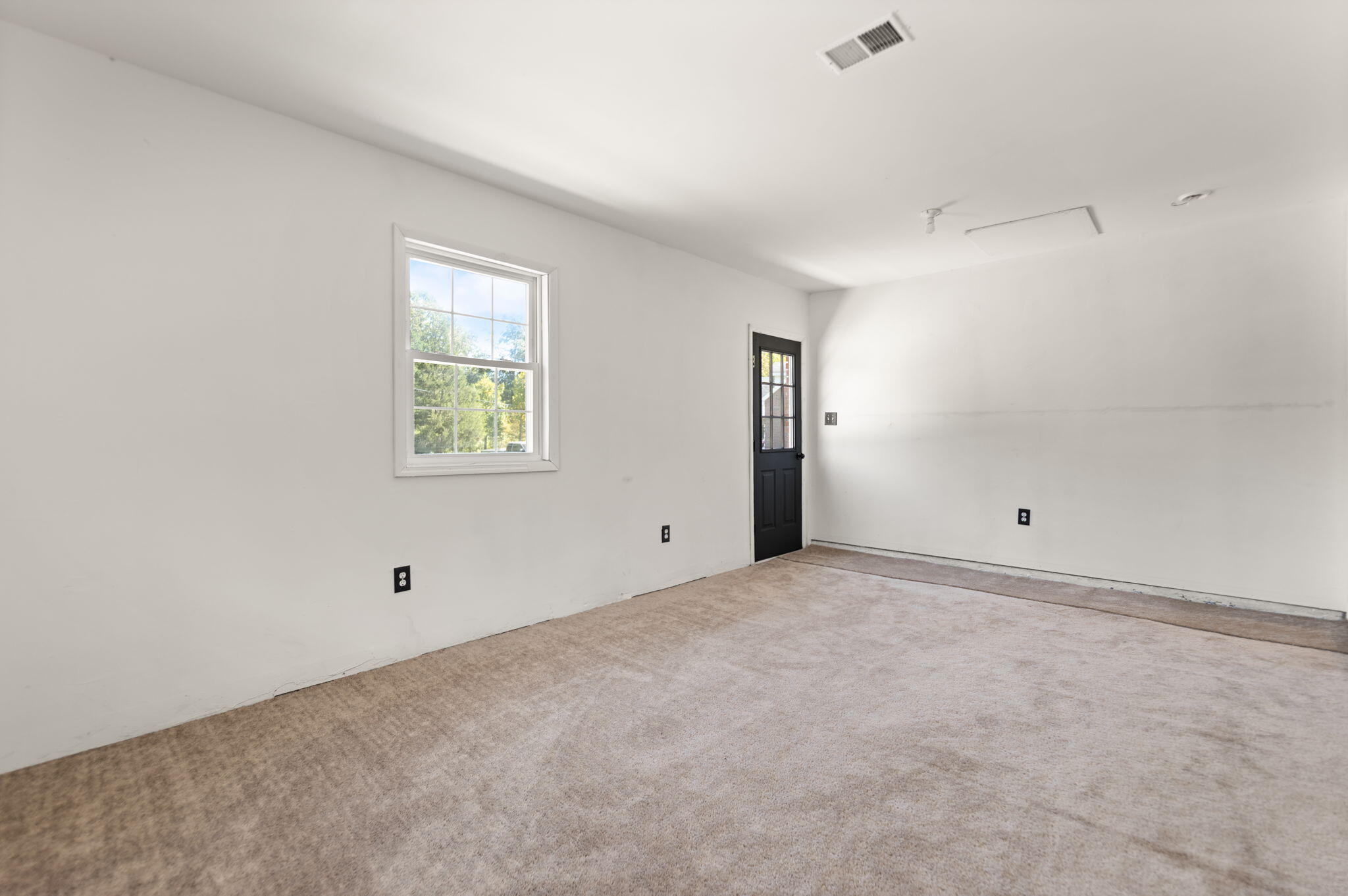 Beattyville, Kentucky 41311, United States, 3 Bedrooms Bedrooms, ,1 BathroomBathrooms,Residential,Active,202978