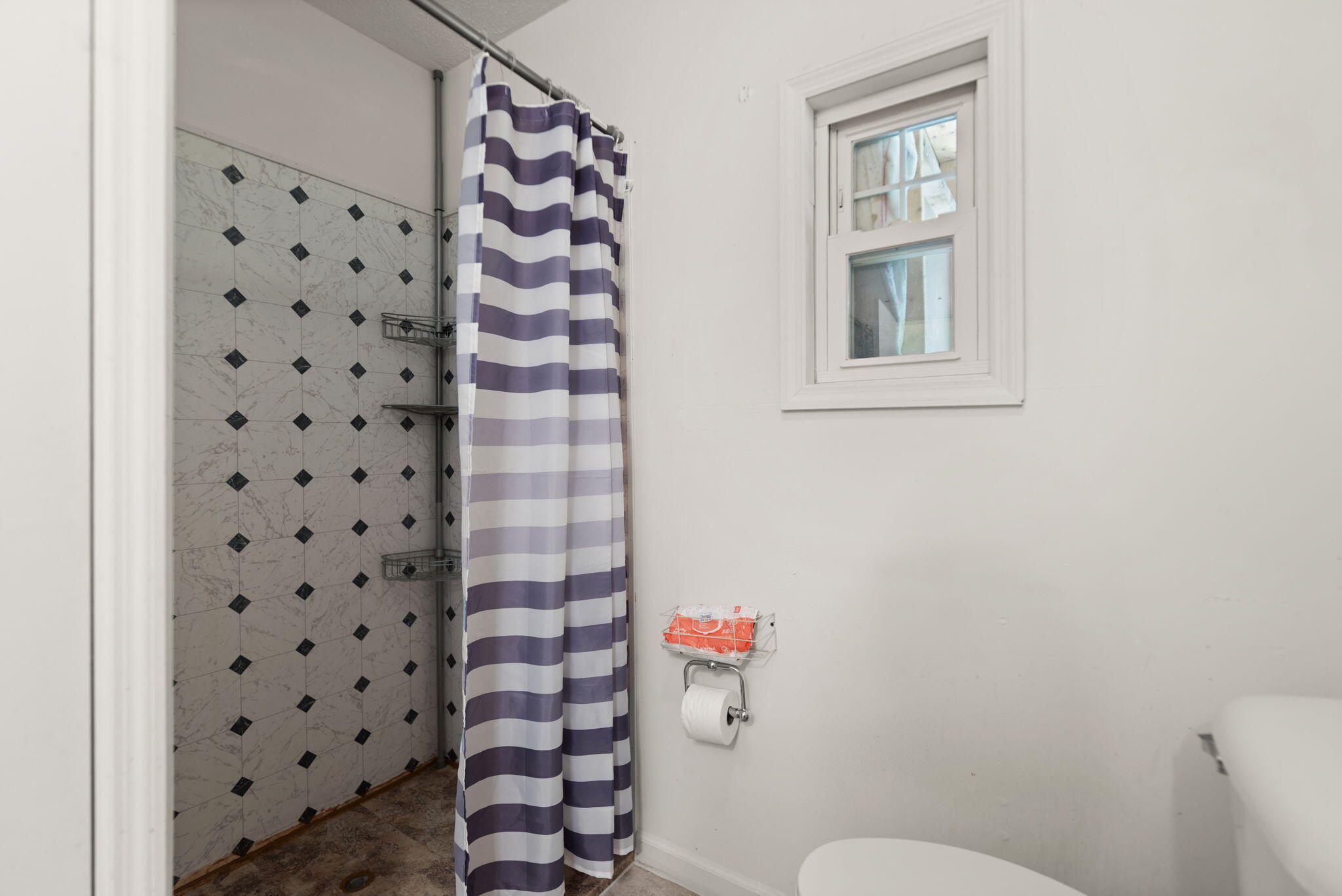 Beattyville, Kentucky 41311, United States, 3 Bedrooms Bedrooms, ,1 BathroomBathrooms,Residential,Active,202978