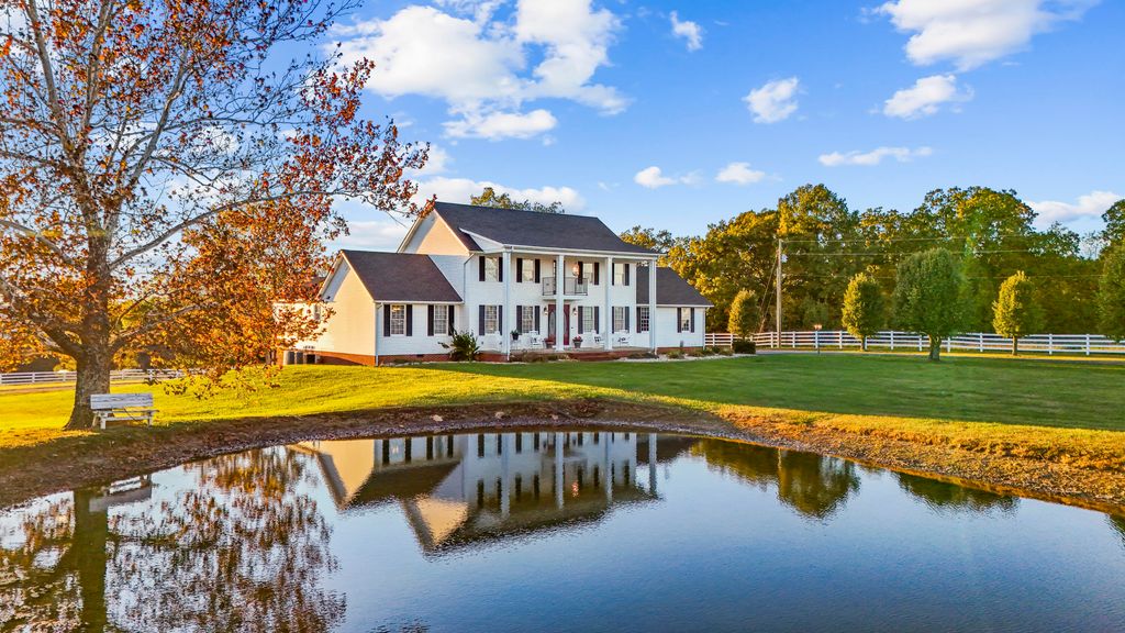 Photo of 2001 Guynn Road, Paint Lick, KY 40461 (MLS # 25505294)