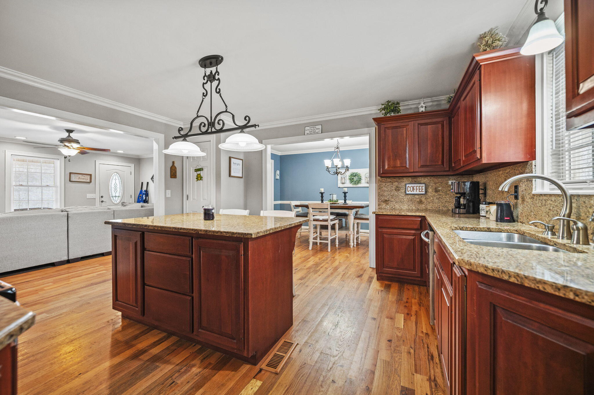 Winchester, Kentucky 40391, United States, 3 Bedrooms Bedrooms, ,3 BathroomsBathrooms,Residential,Active,253167