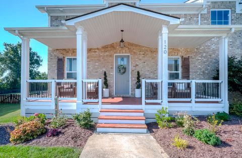 Photo of 120 Loose Leaf Court, Nicholasville, KY 40356 (MLS # 25018028)