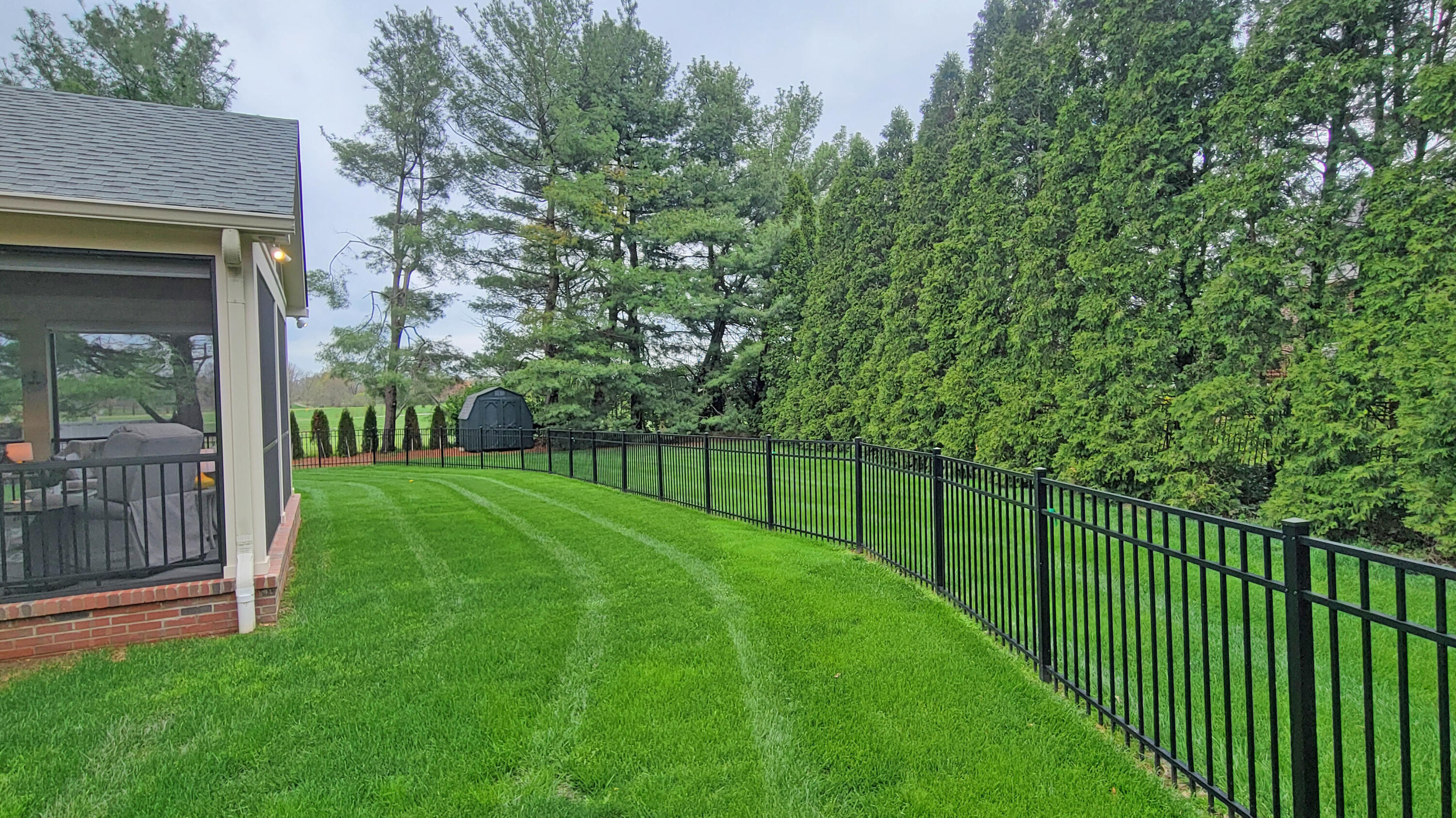 Lexington, Kentucky 40502, United States, 3 Bedrooms Bedrooms, ,3 BathroomsBathrooms,Residential,Contingent,22645