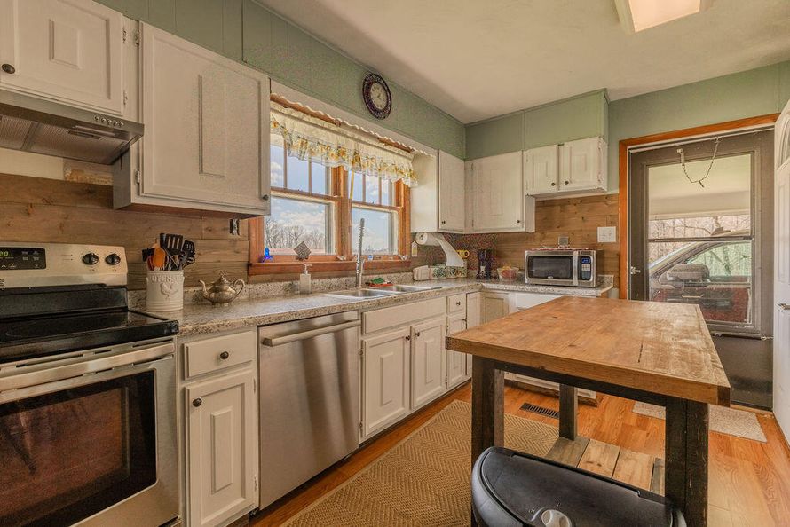 10770 Brown Rdg, Morehead, KY 40351 for sale - Stessa