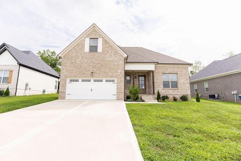 Photo of 904 Shelburne Way, Nicholasville, KY 40356 (MLS # 25503366)