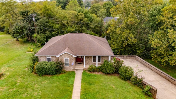 713 WINTERHAVEN LN, FRANKFORT, KY 40601 - Image ee948a2f257312c1dfd4f94c95d83ee0/1490836191