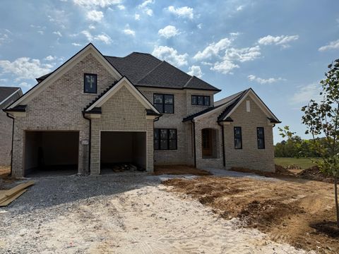 Photo of 381 Weston Park, Lexington, KY 40515 (MLS # 25008206)