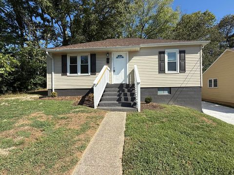 Photo of 201 S Robbins Court, Richmond, KY 40475 (MLS # 25017687)