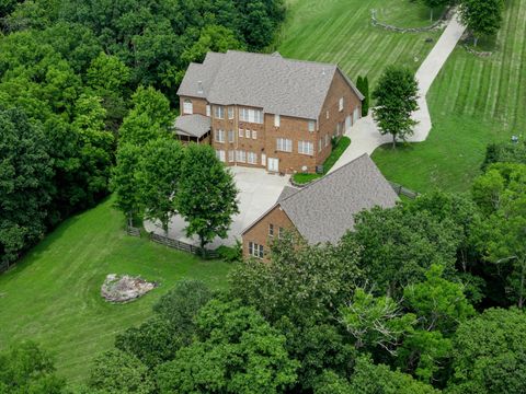 Photo of 204 Hickory Meadows Drive, Richmond, KY 40475 (MLS # 25016078)