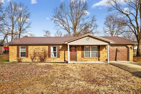 Photo of 104 Elkin Street, Berea, KY 40403 (MLS # 26001484)