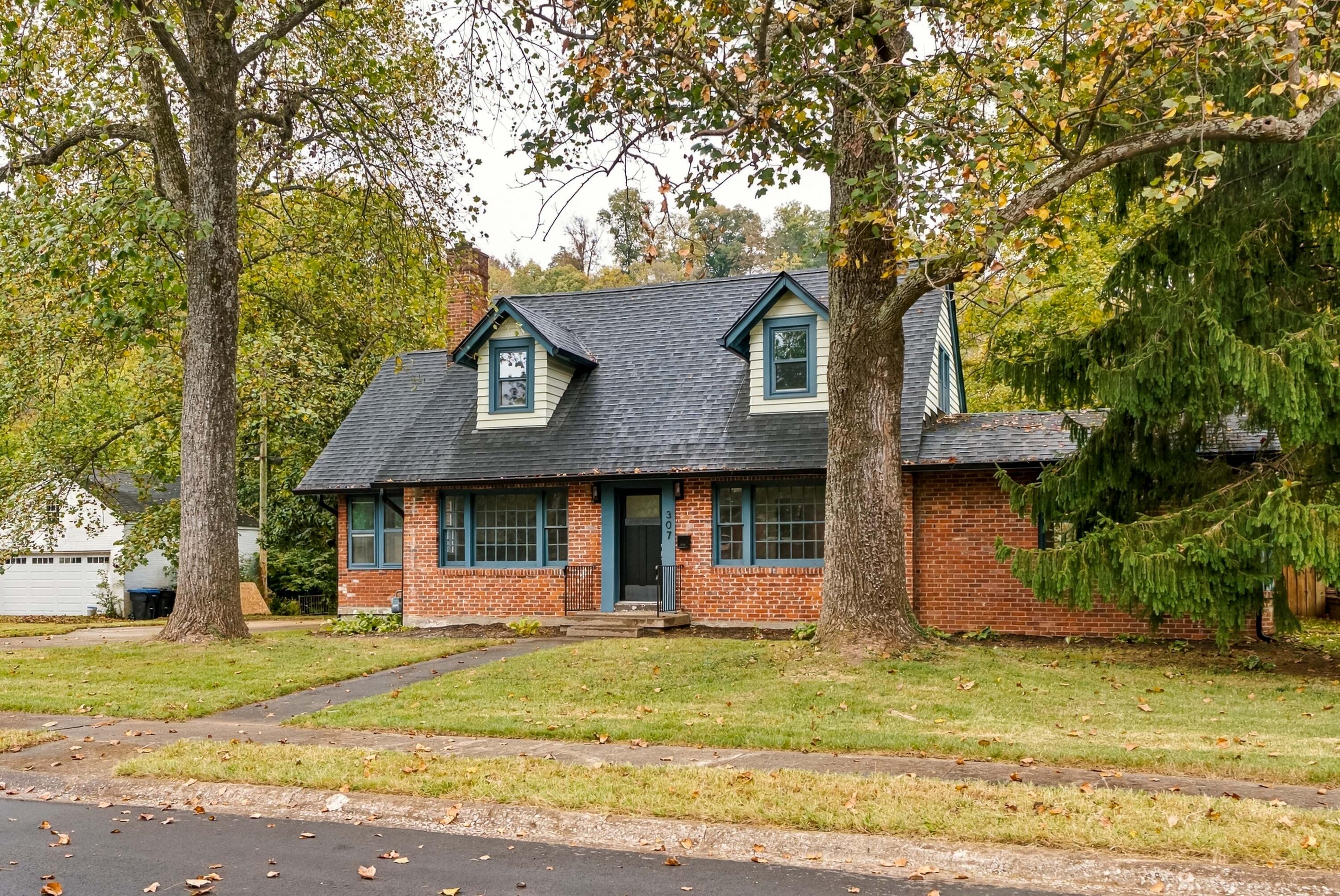 307 Paul Sawyier Drive