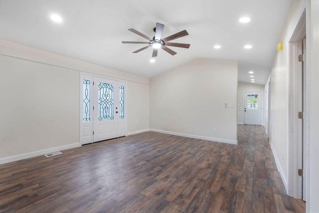 Photo of 306 Allen Drive, Stanton, KY 40380 (MLS # 25505045)