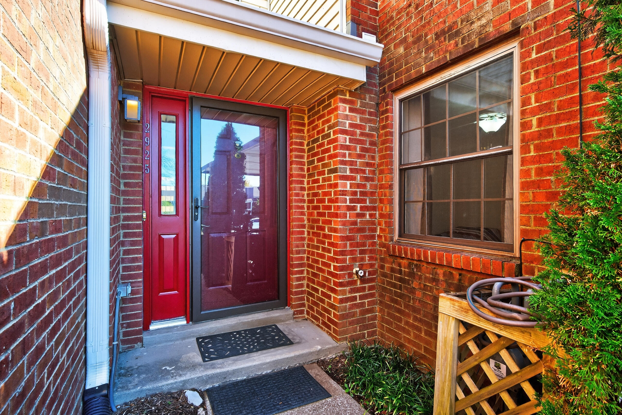 Lexington, Kentucky 40509, United States, 2 Bedrooms Bedrooms, ,2 BathroomsBathrooms,Residential,Active,231376