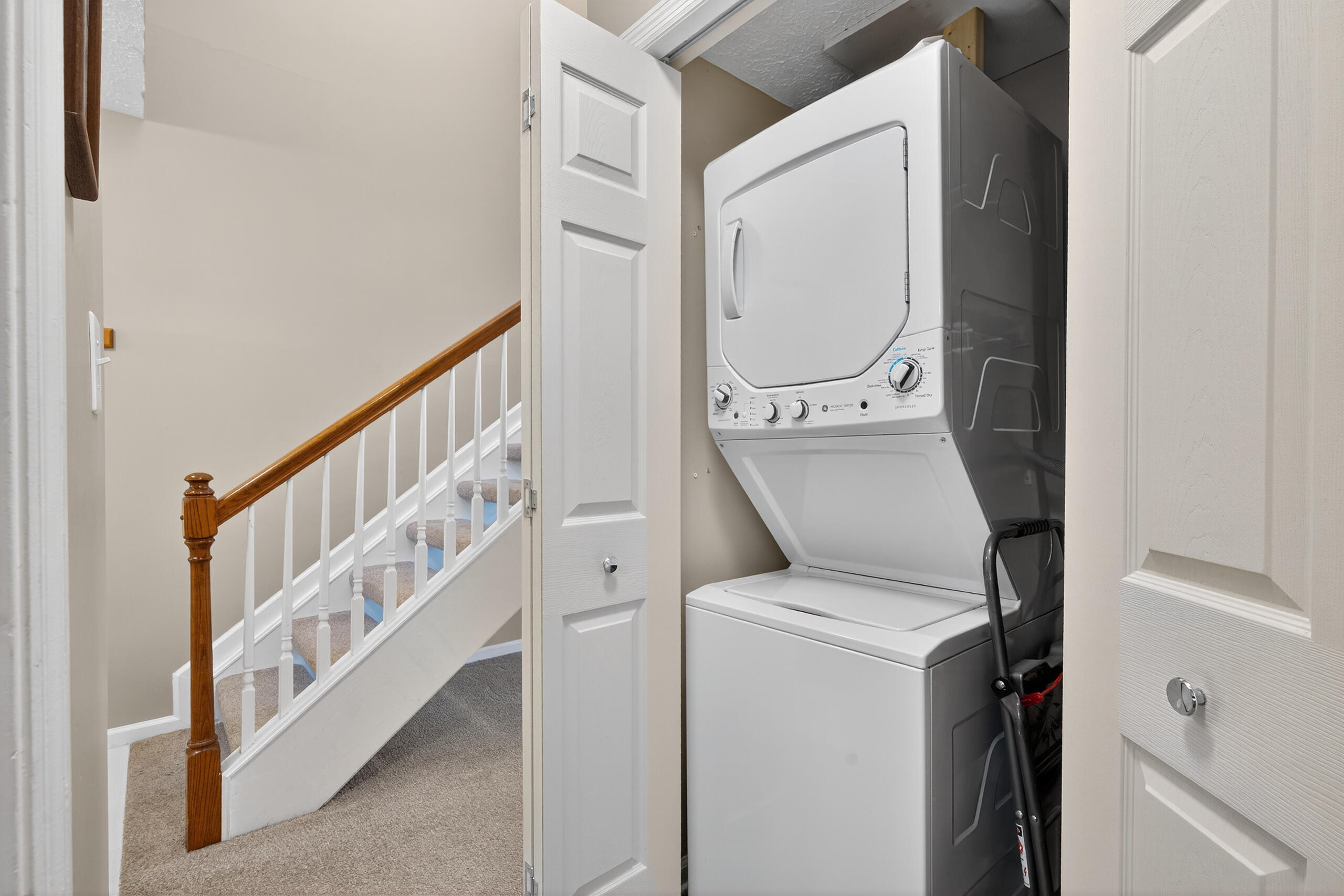 Lexington, Kentucky 40509, United States, 2 Bedrooms Bedrooms, ,2 BathroomsBathrooms,Residential,Active,231376