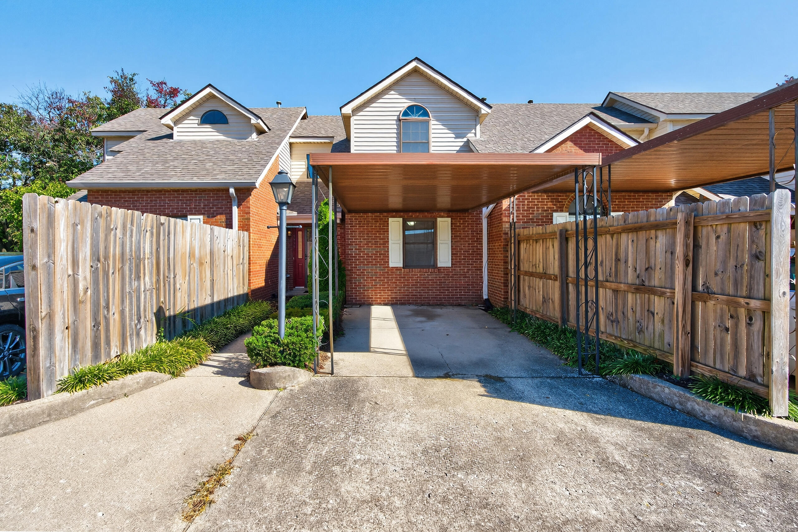 Lexington, Kentucky 40509, United States, 2 Bedrooms Bedrooms, ,2 BathroomsBathrooms,Residential,Active,231376