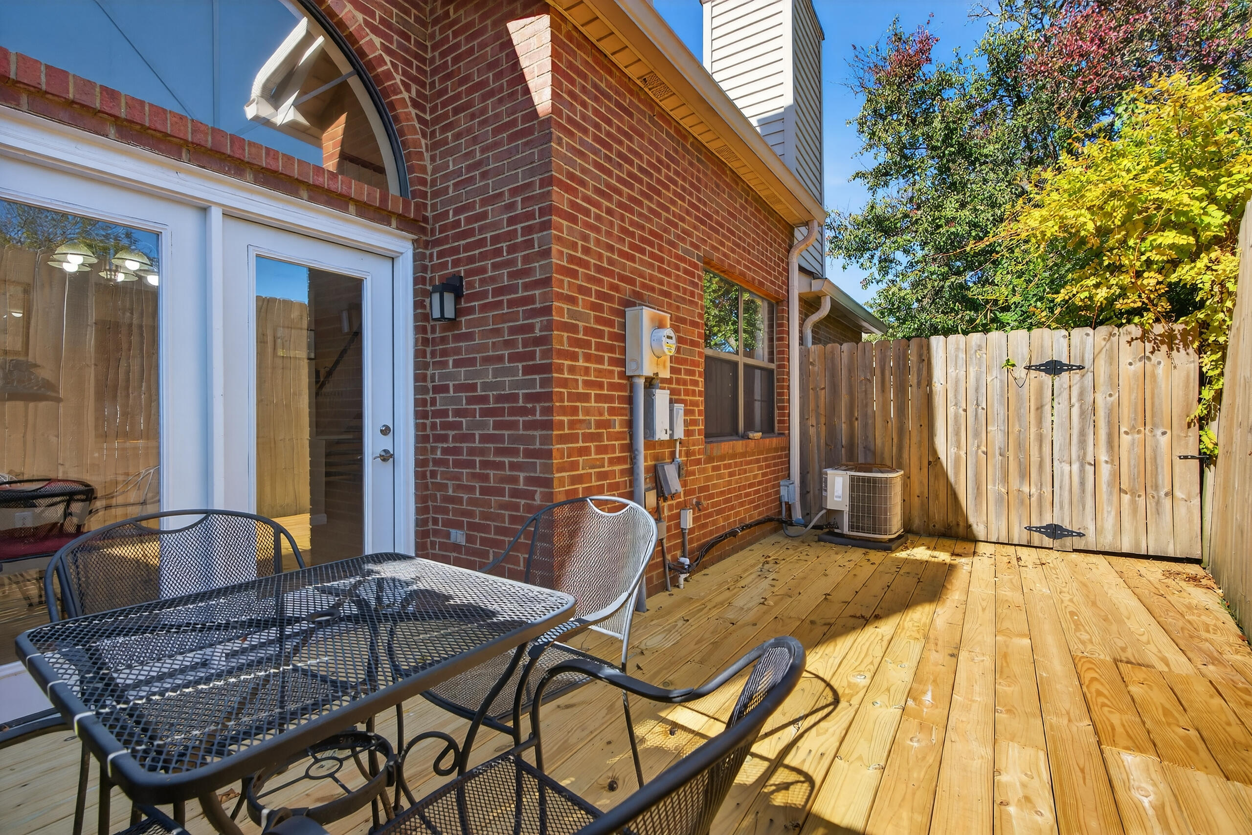 Lexington, Kentucky 40509, United States, 2 Bedrooms Bedrooms, ,2 BathroomsBathrooms,Residential,Active,231376