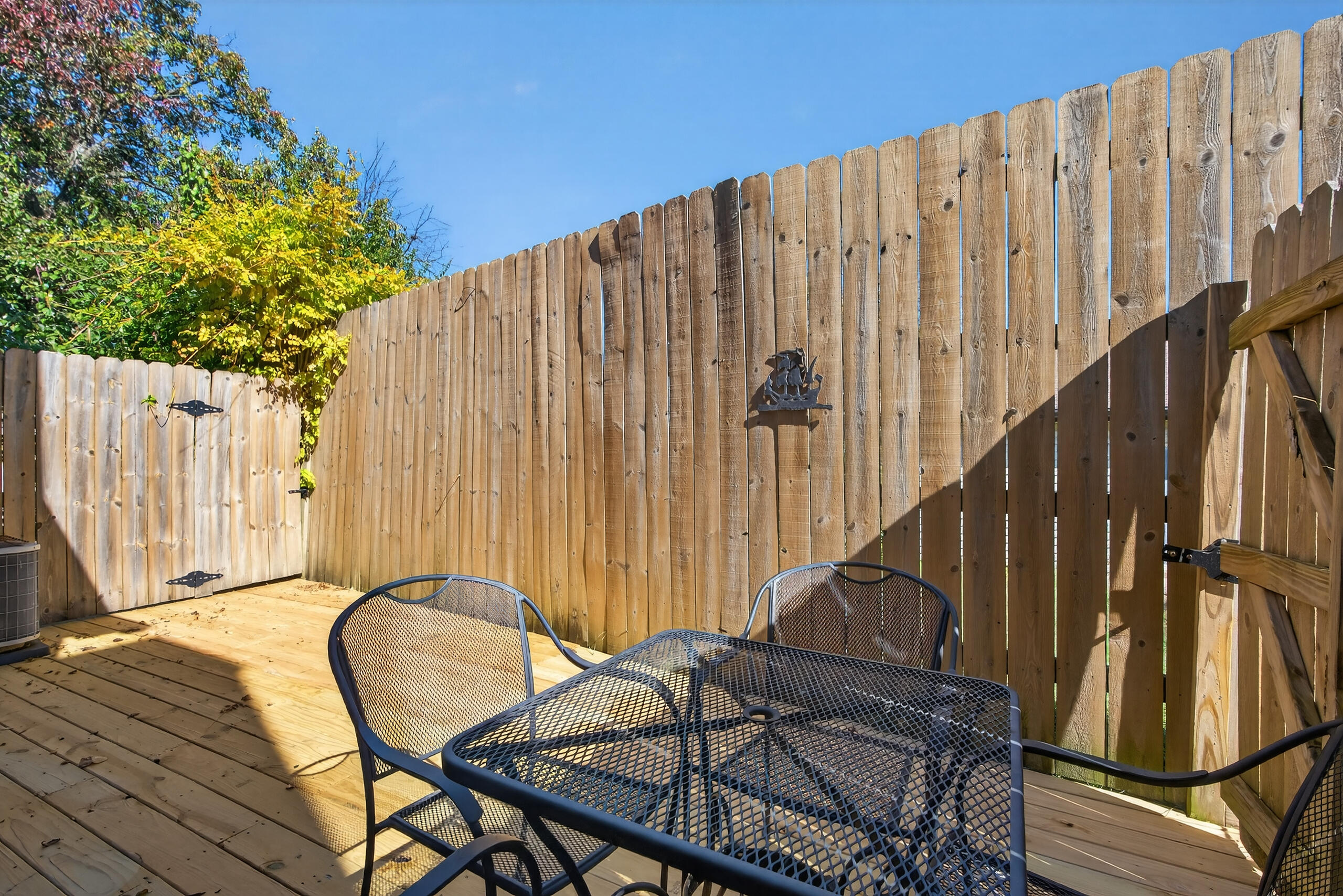 Lexington, Kentucky 40509, United States, 2 Bedrooms Bedrooms, ,2 BathroomsBathrooms,Residential,Active,231376