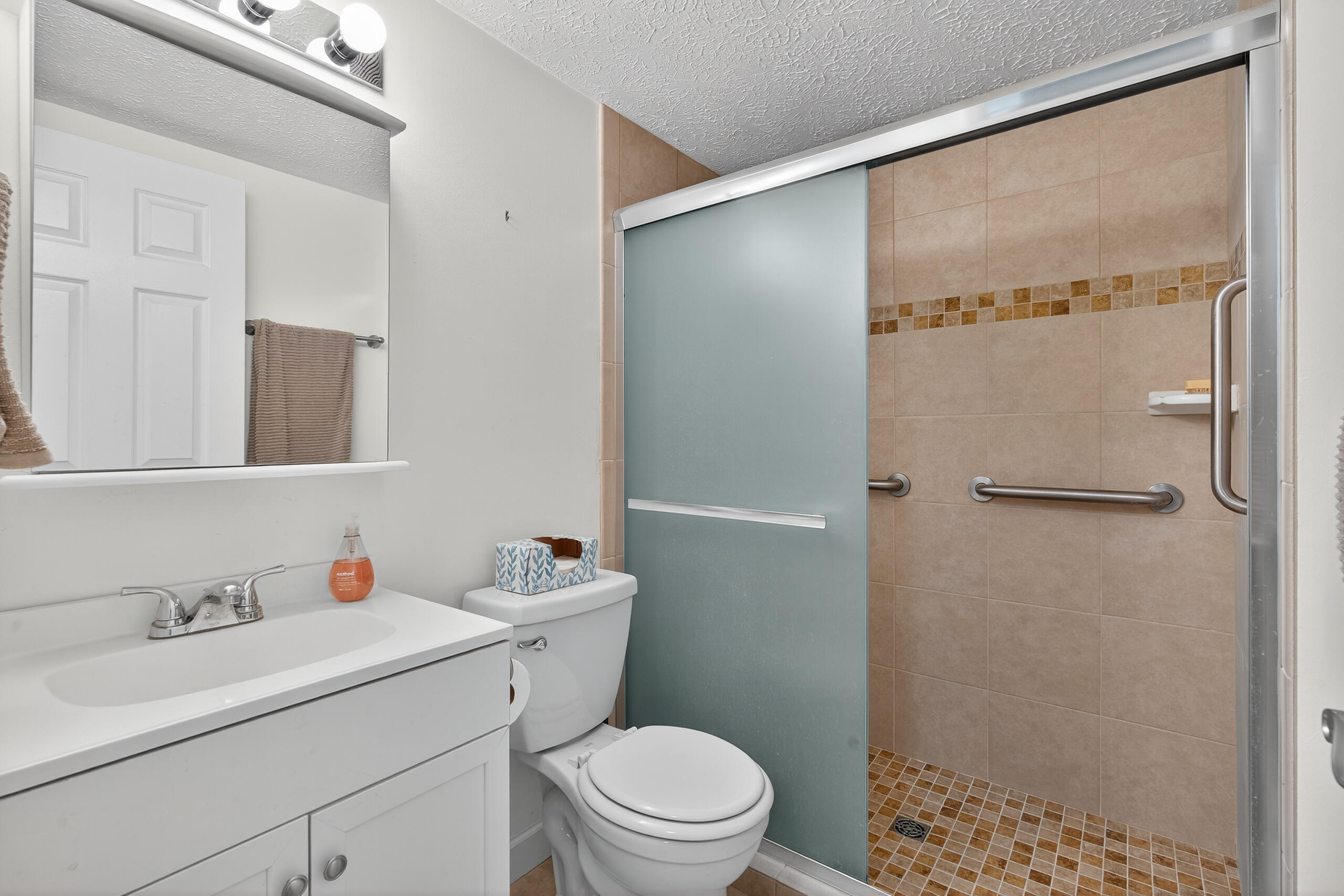 Lexington, Kentucky 40509, United States, 2 Bedrooms Bedrooms, ,2 BathroomsBathrooms,Residential,Active,231376