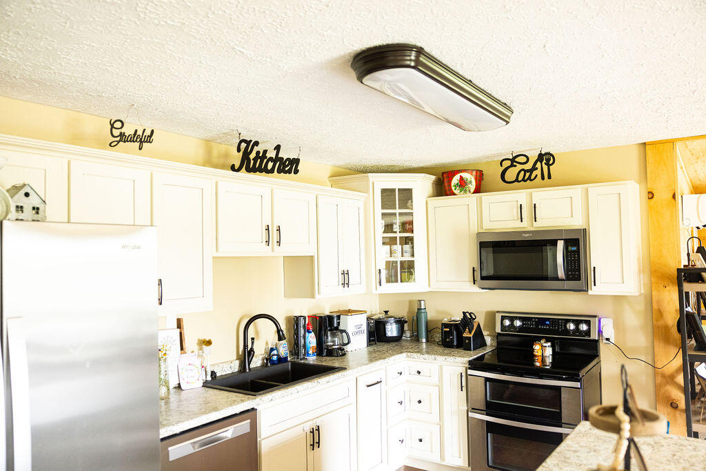 Beattyville, Kentucky 41311, United States, 3 Bedrooms Bedrooms, ,2 BathroomsBathrooms,Residential,Active,143452