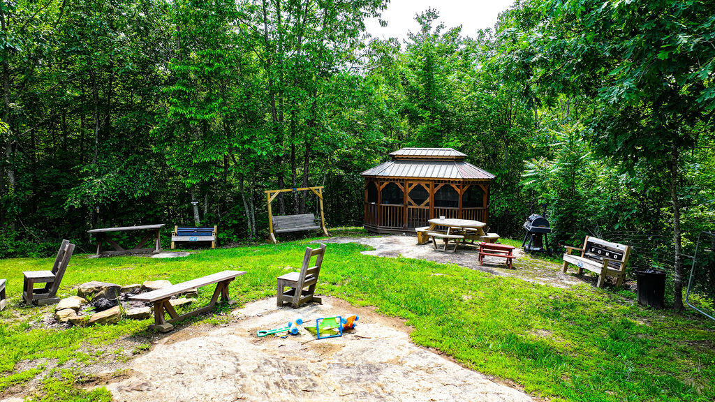 Beattyville, Kentucky 41311, United States, 3 Bedrooms Bedrooms, ,2 BathroomsBathrooms,Residential,Active,143452