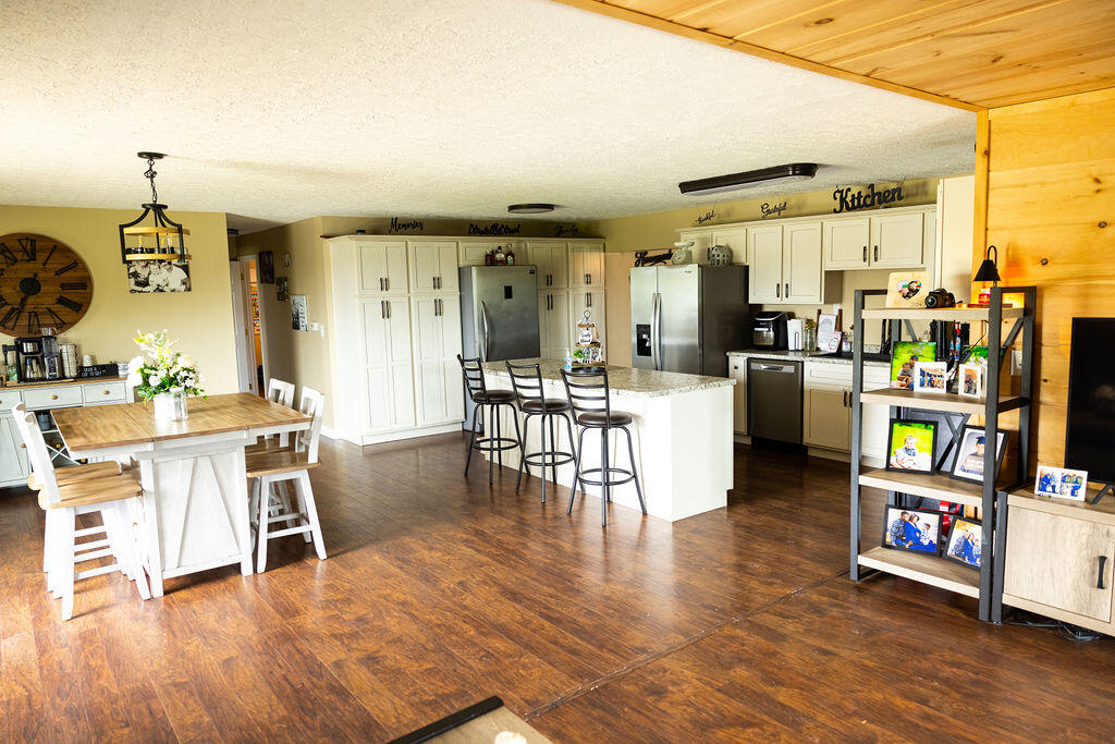 Beattyville, Kentucky 41311, United States, 3 Bedrooms Bedrooms, ,2 BathroomsBathrooms,Residential,Active,143452