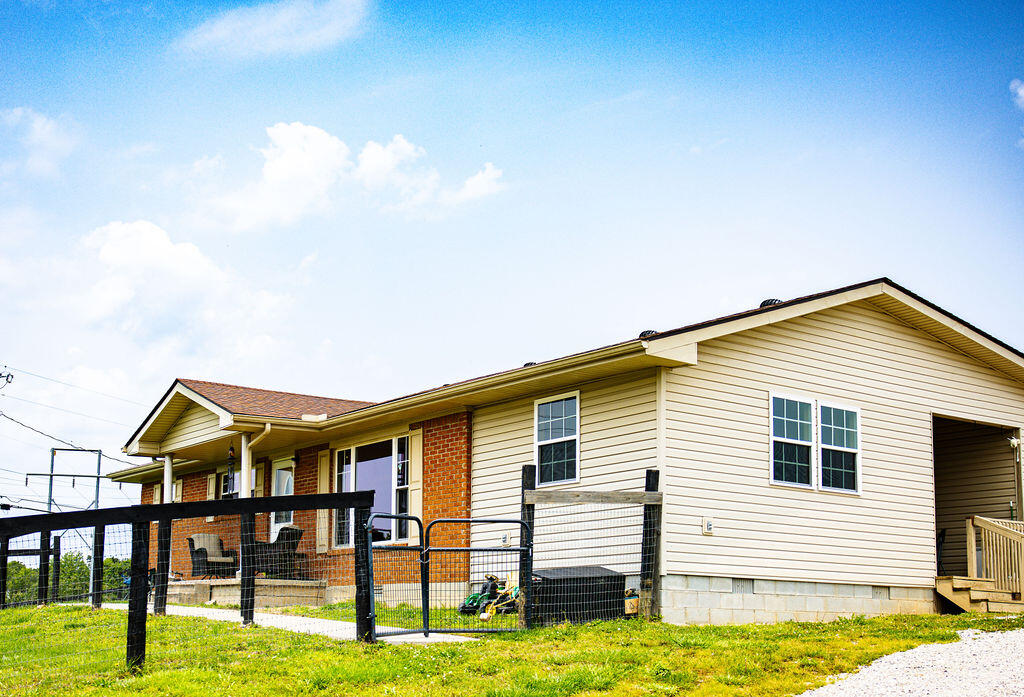 Beattyville, Kentucky 41311, United States, 3 Bedrooms Bedrooms, ,2 BathroomsBathrooms,Residential,Active,143452