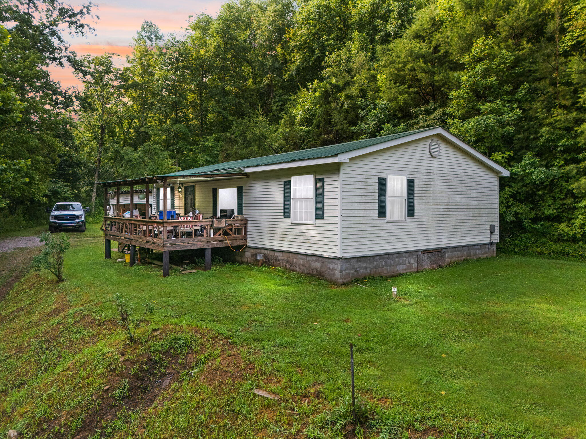 Booneville, Kentucky 41314, United States, 3 Bedrooms Bedrooms, ,2 BathroomsBathrooms,Residential,Active,165637