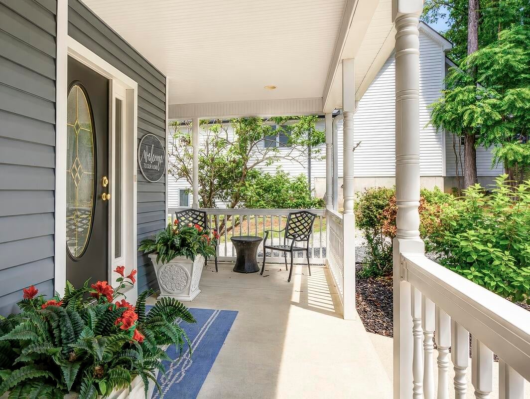 91 Lakeshore Road