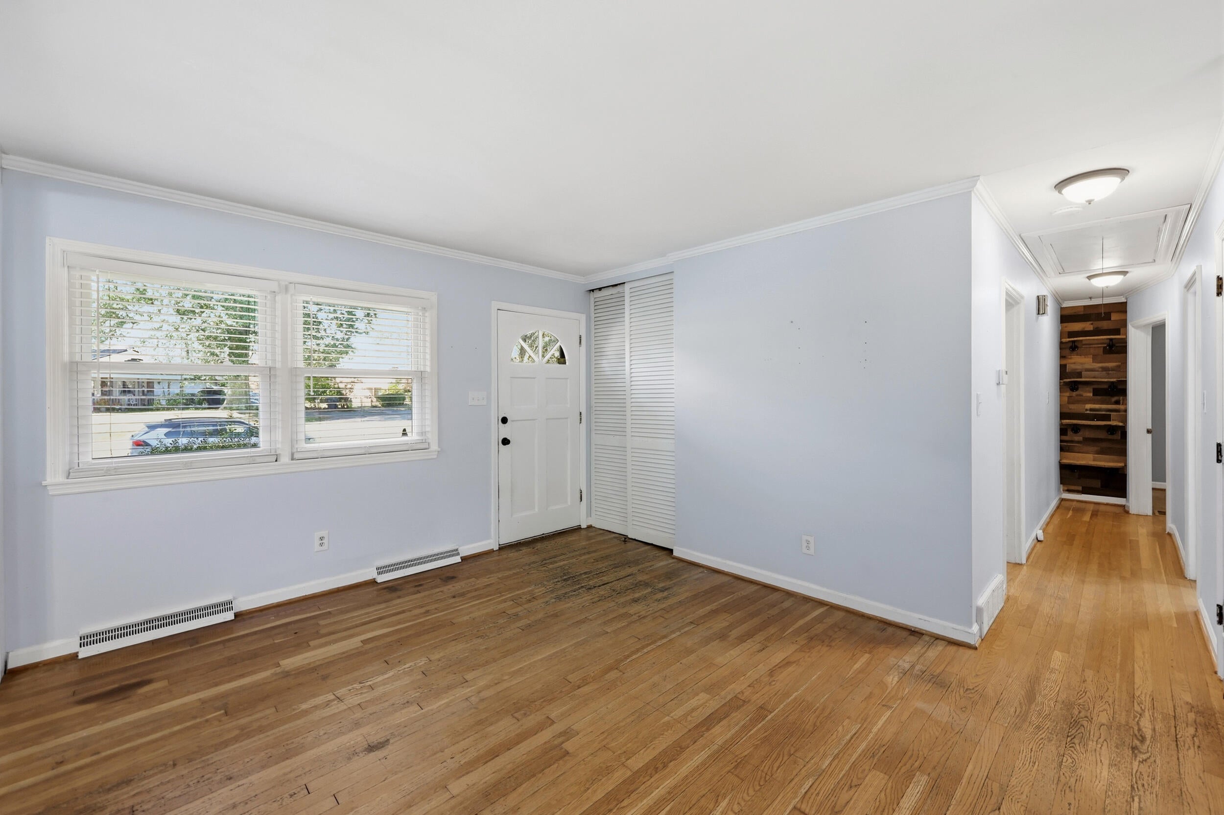 1091 Claridge Court