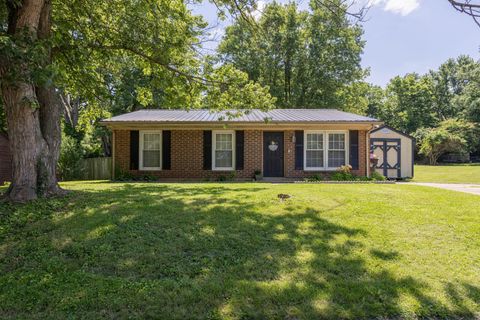 Photo of 2314 Redbud Lane, Paris, KY 40361 (MLS # 25013314)