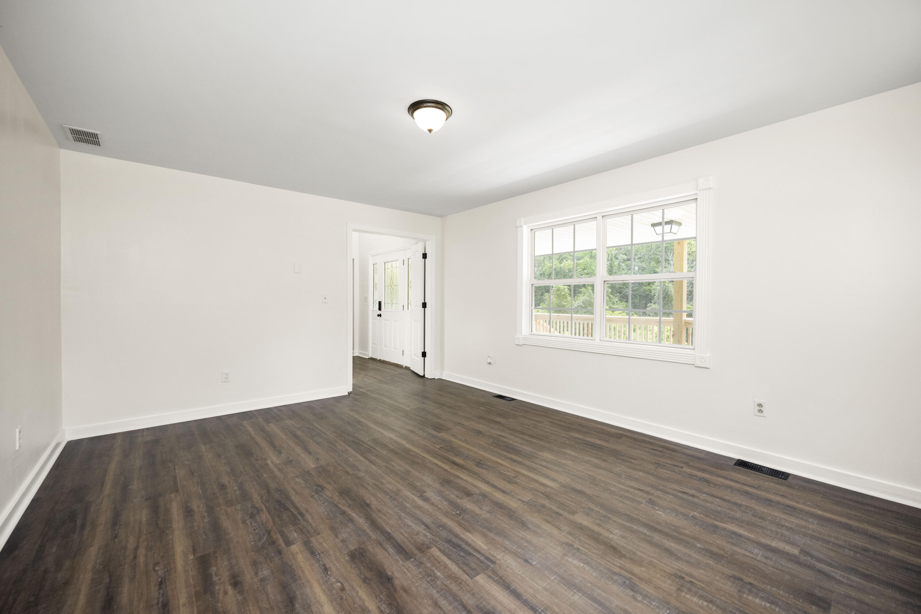 Berea, Kentucky 40403, United States, 3 Bedrooms Bedrooms, ,3 BathroomsBathrooms,Residential,Active,188906