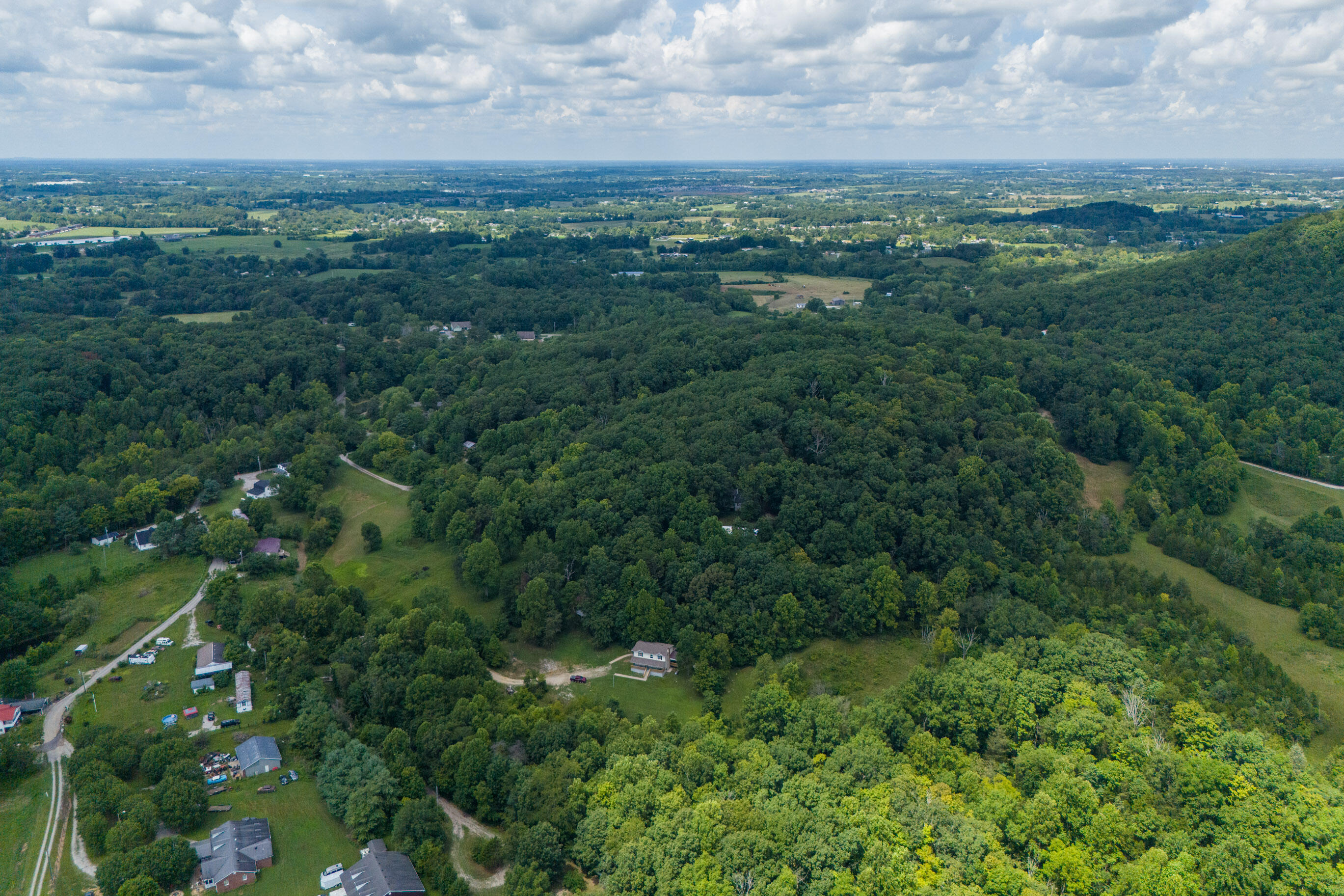 Berea, Kentucky 40403, United States, 3 Bedrooms Bedrooms, ,3 BathroomsBathrooms,Residential,Active,188906