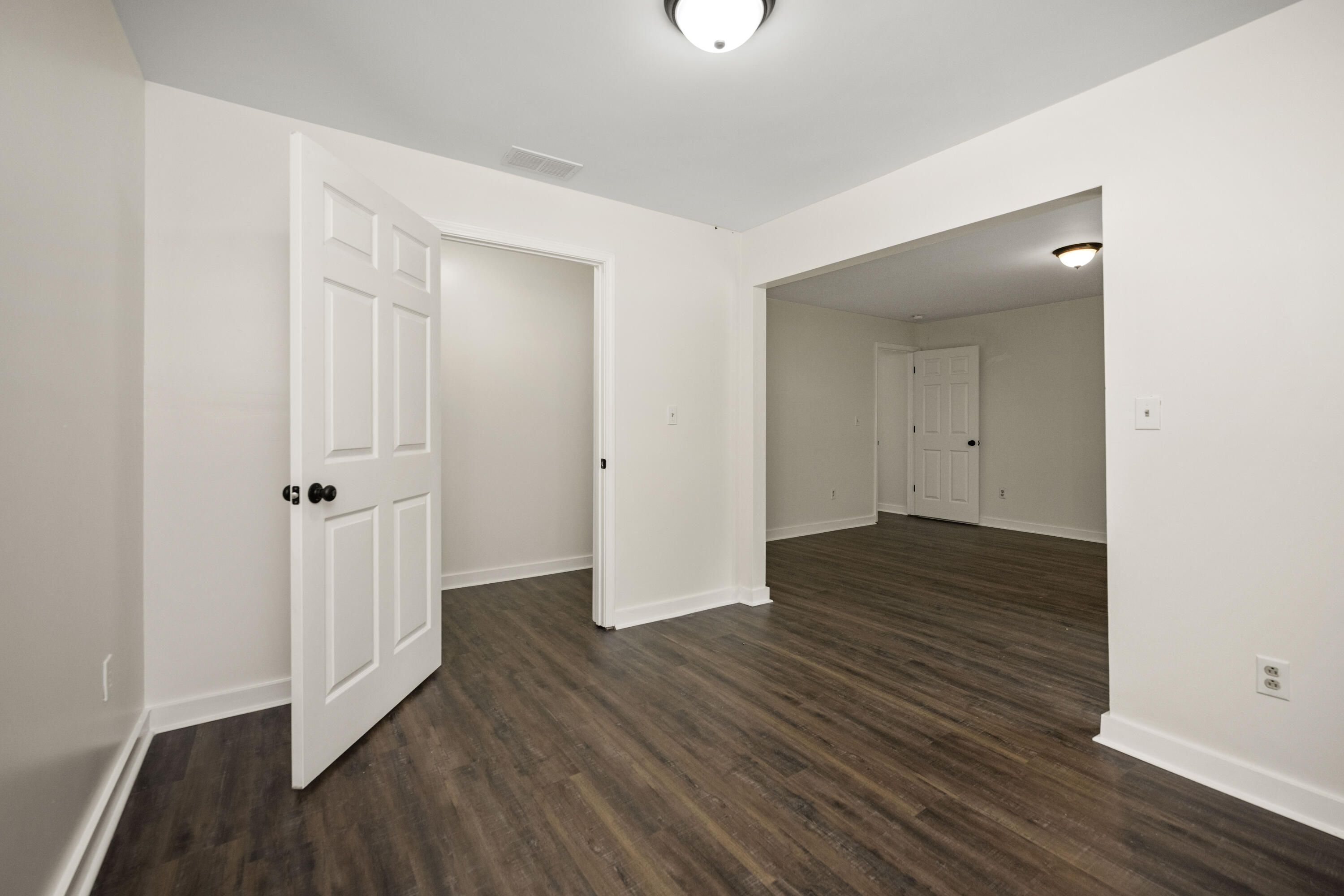 Berea, Kentucky 40403, United States, 3 Bedrooms Bedrooms, ,3 BathroomsBathrooms,Residential,Active,188906