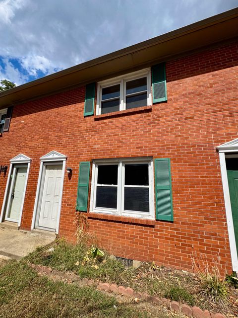 Photo of 305 Lake Street 2 #2, Nicholasville, KY 40356 (MLS # 25500581)