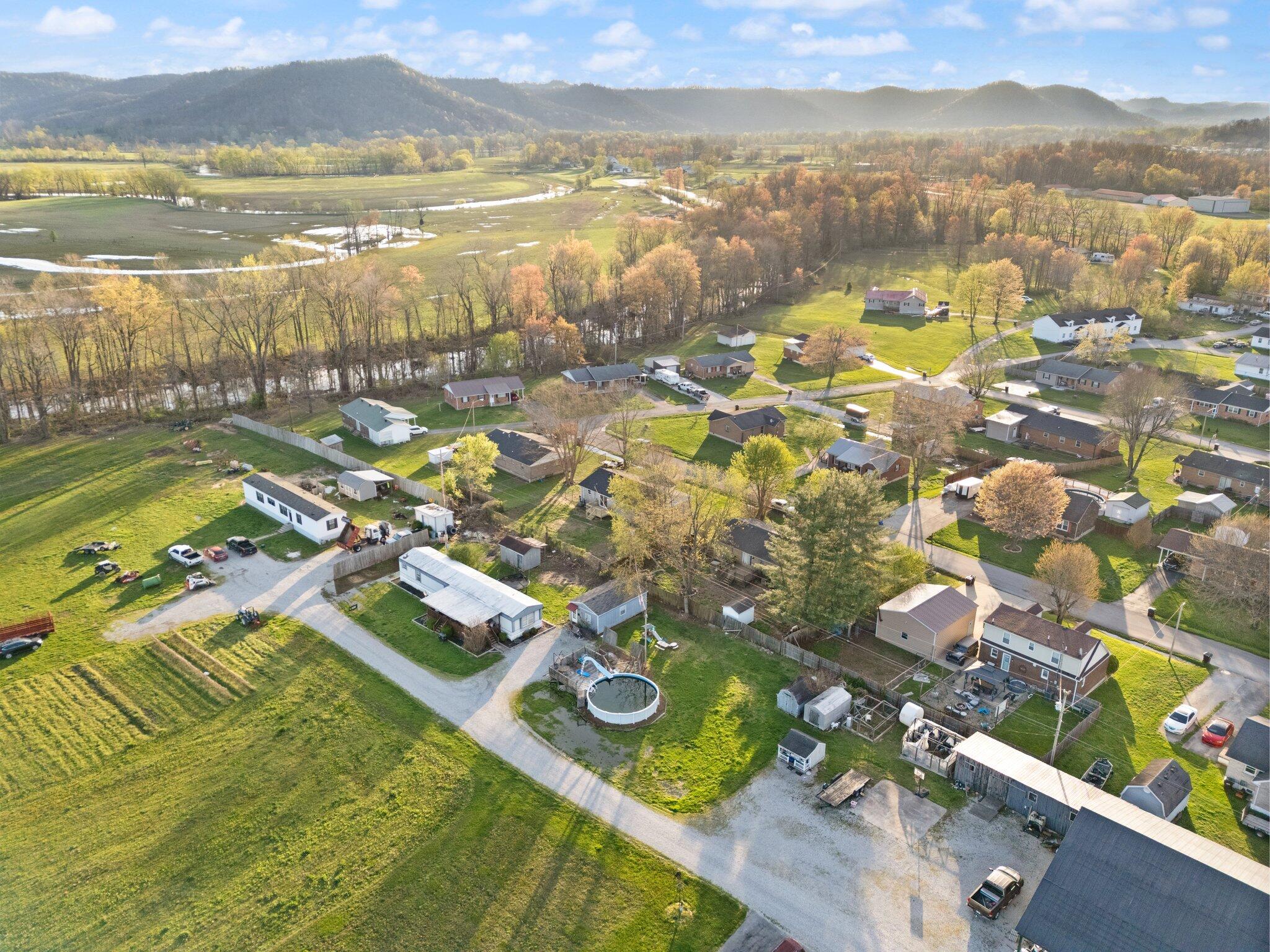 Stanton, Kentucky 40380, United States, 3 Bedrooms Bedrooms, ,1 BathroomBathrooms,Residential,Active,104299