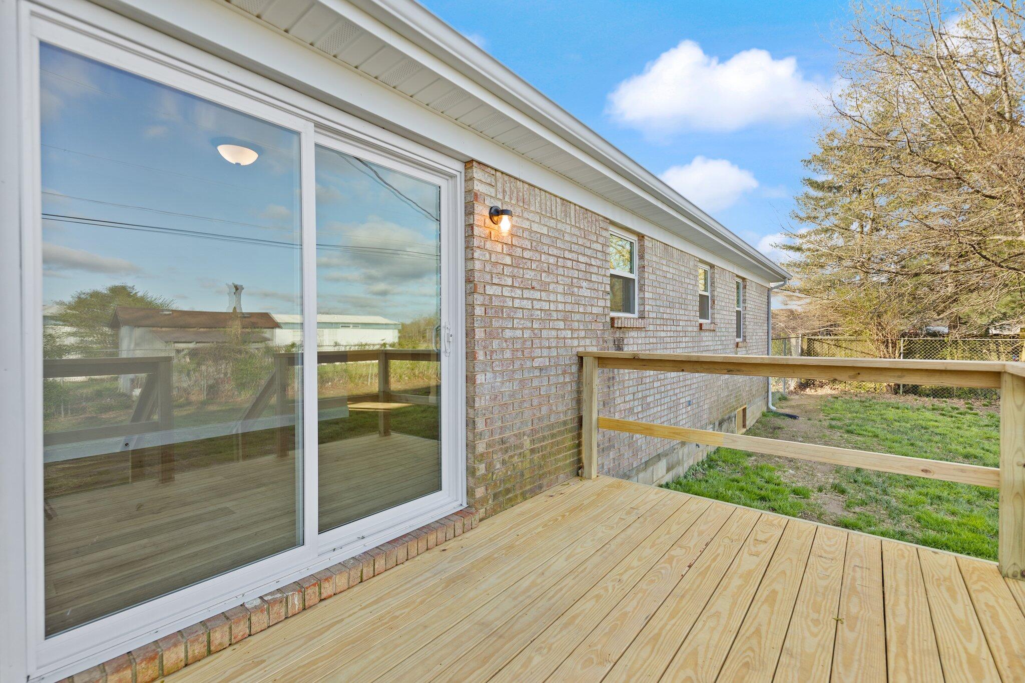 Stanton, Kentucky 40380, United States, 3 Bedrooms Bedrooms, ,1 BathroomBathrooms,Residential,Active,104299