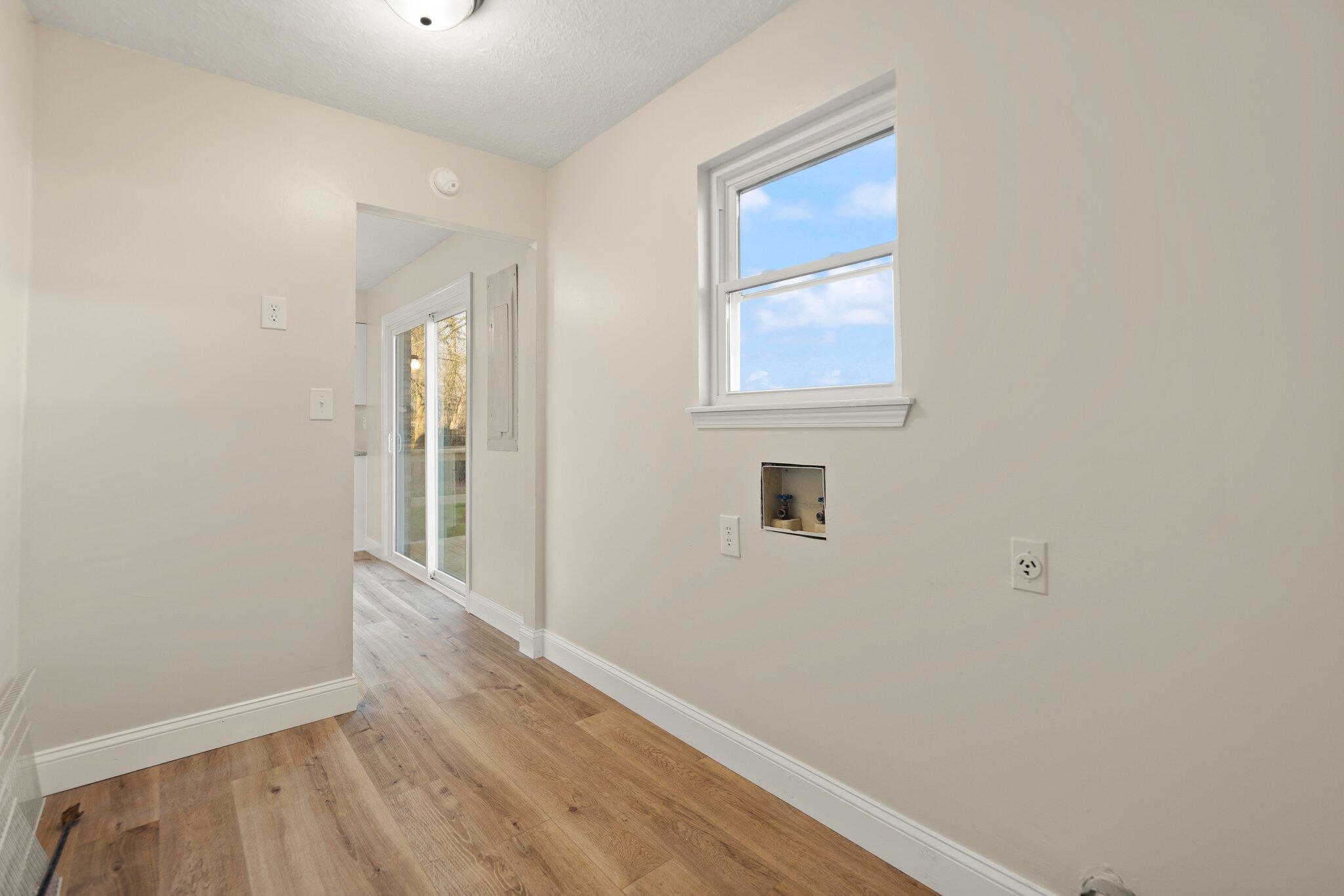 Stanton, Kentucky 40380, United States, 3 Bedrooms Bedrooms, ,1 BathroomBathrooms,Residential,Active,104299