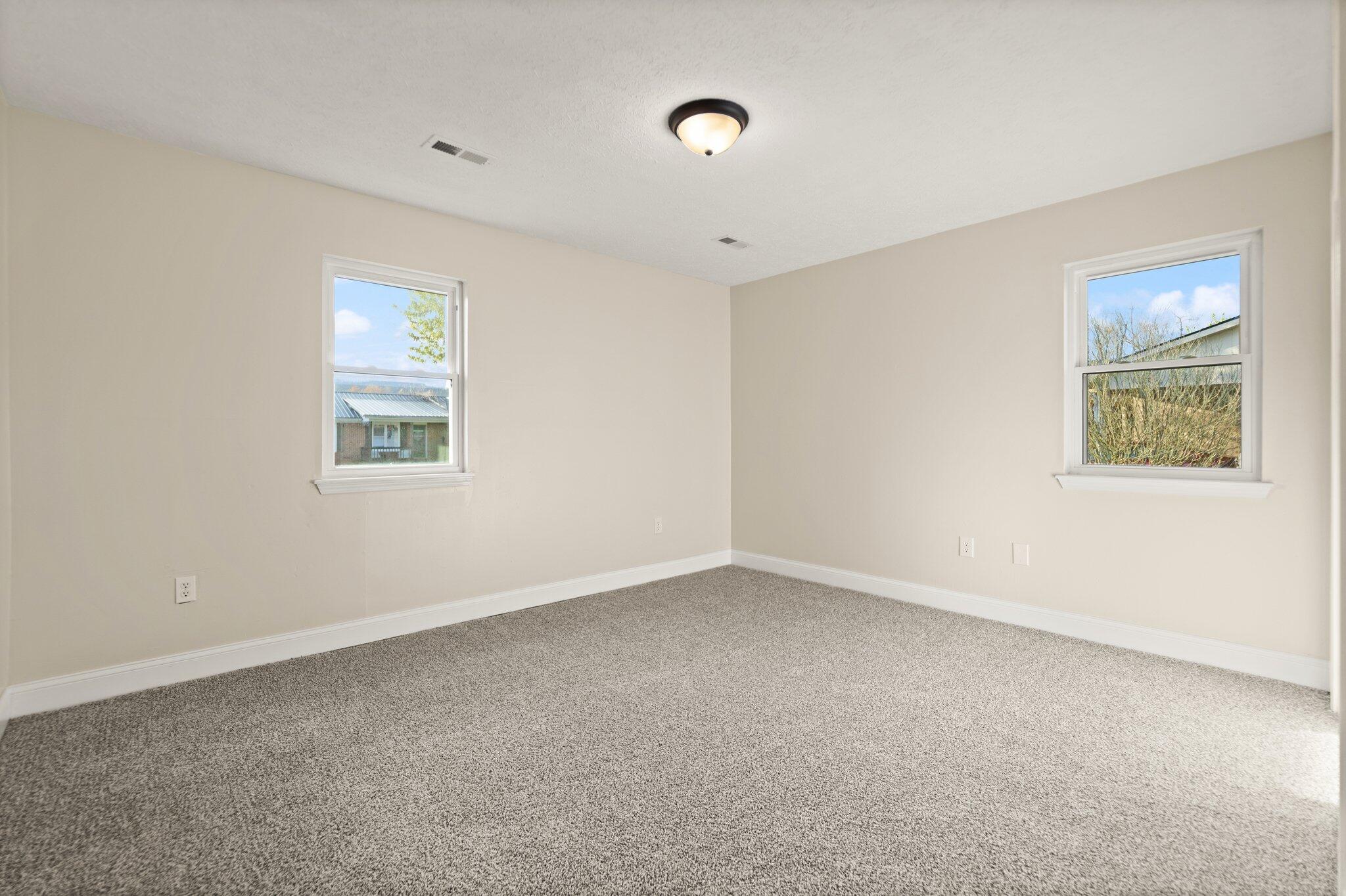 Stanton, Kentucky 40380, United States, 3 Bedrooms Bedrooms, ,1 BathroomBathrooms,Residential,Active,104299