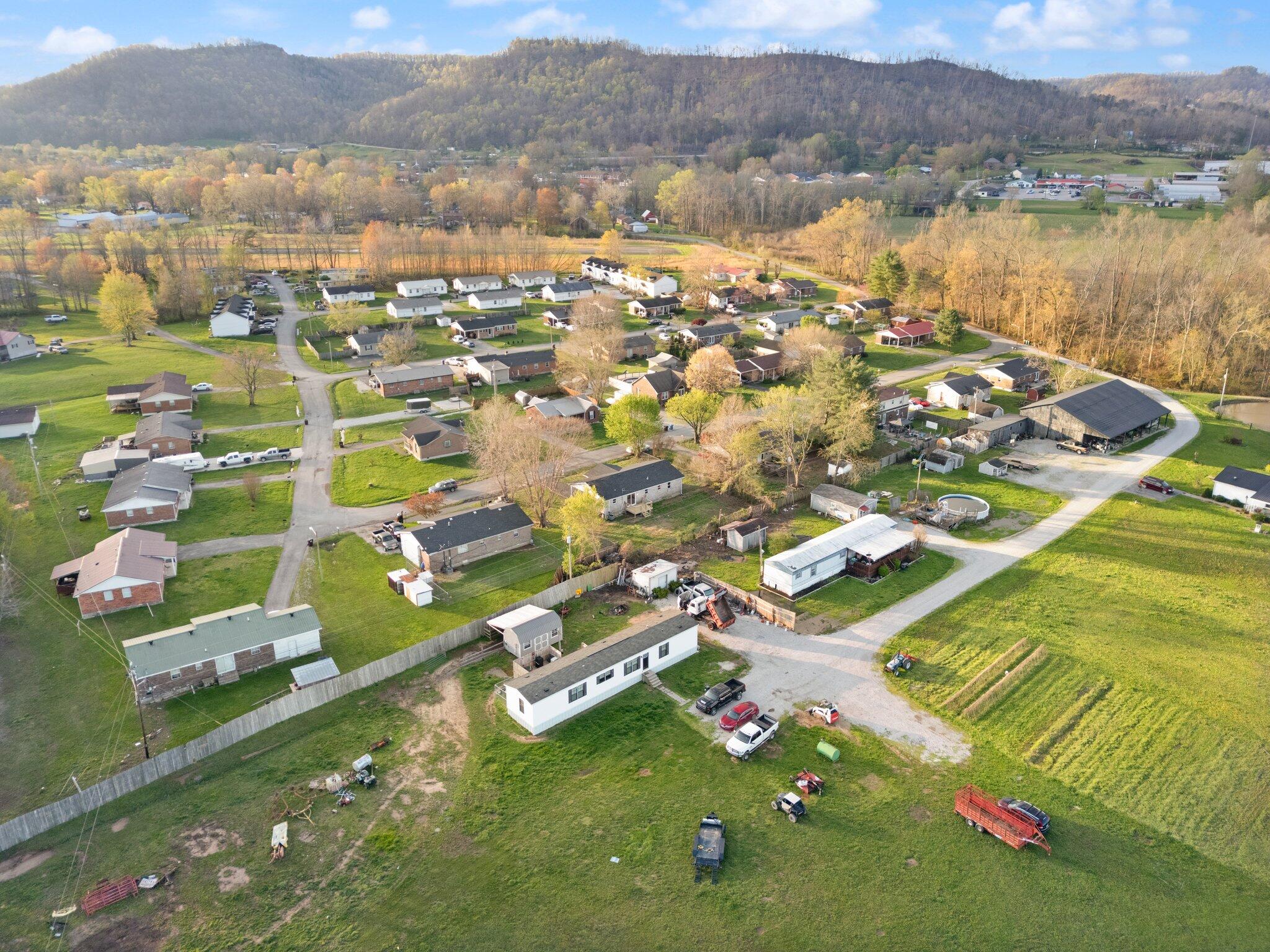 Stanton, Kentucky 40380, United States, 3 Bedrooms Bedrooms, ,1 BathroomBathrooms,Residential,Active,104299