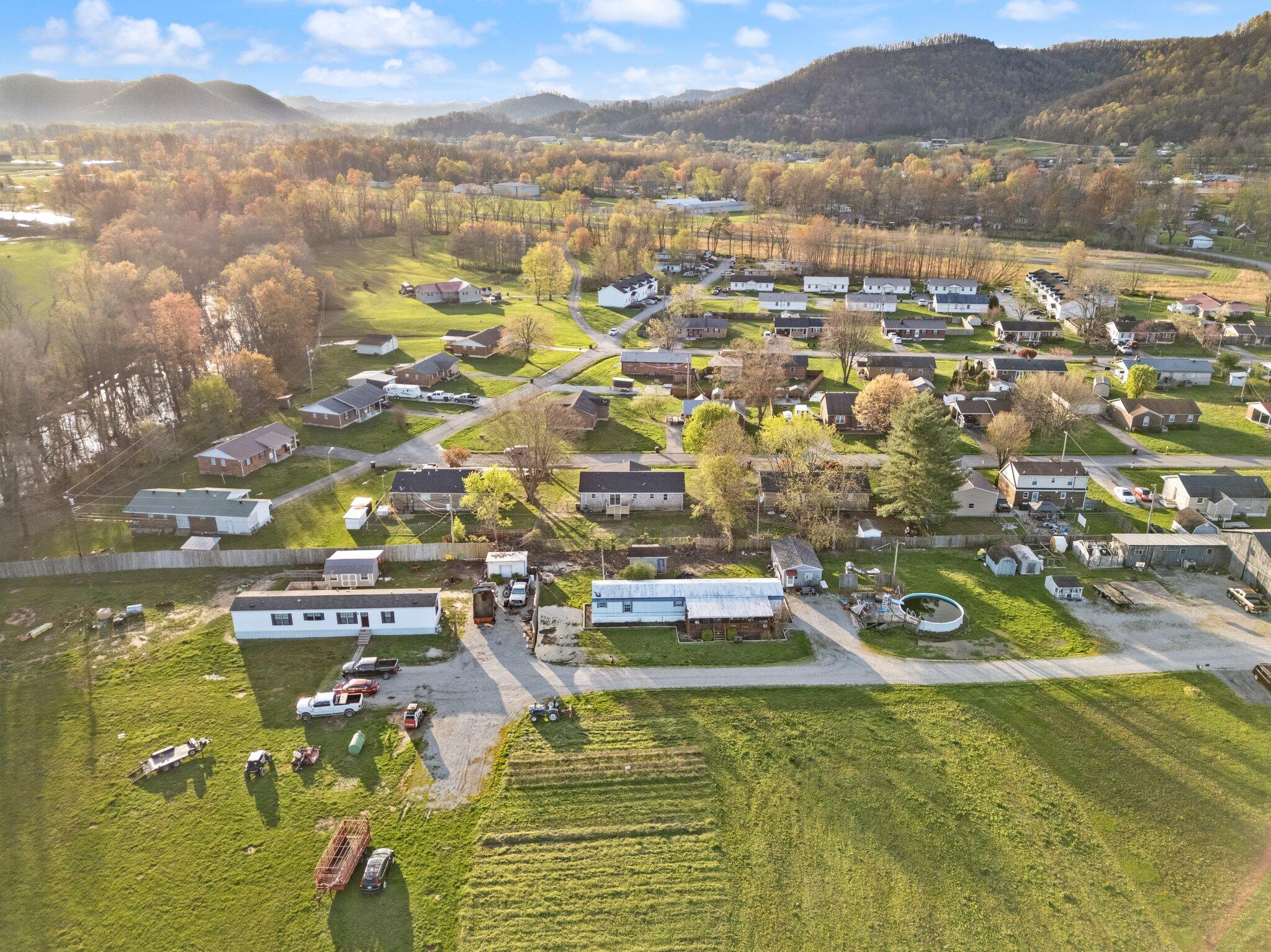 Stanton, Kentucky 40380, United States, 3 Bedrooms Bedrooms, ,1 BathroomBathrooms,Residential,Active,104299