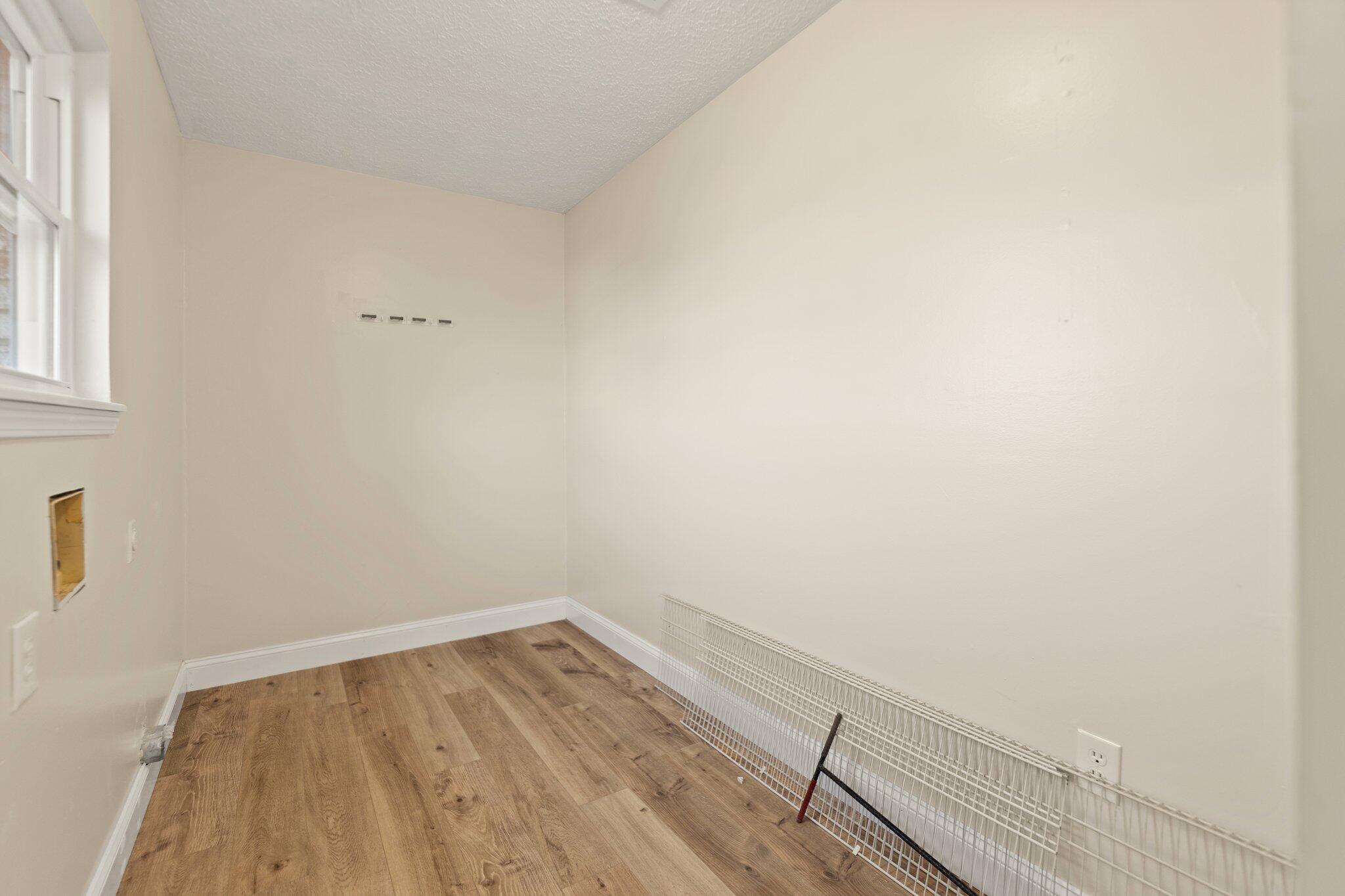 Stanton, Kentucky 40380, United States, 3 Bedrooms Bedrooms, ,1 BathroomBathrooms,Residential,Active,104299